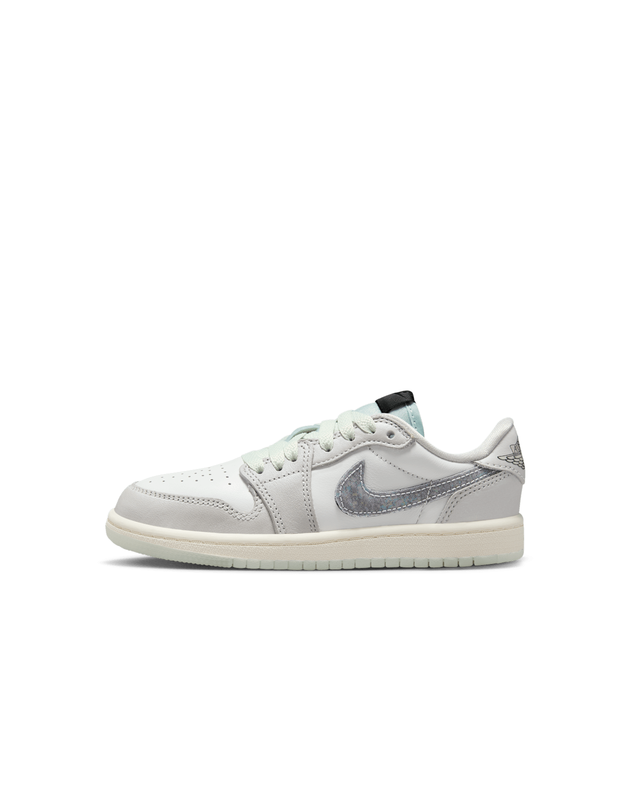 【NIKE公式】エア ジョーダン 1 LOW "Lunar New Year" 'Photon Dust' (HF3144-100 / AJ 1 RETRO LOW OG CNY)