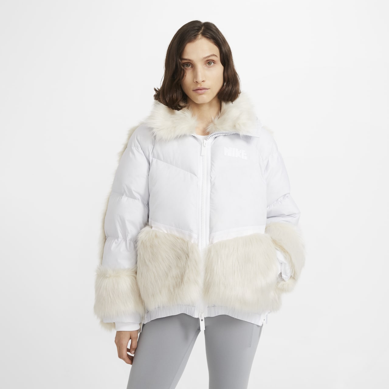 วันเปิดตัว Nike x sacai Apparel Collection