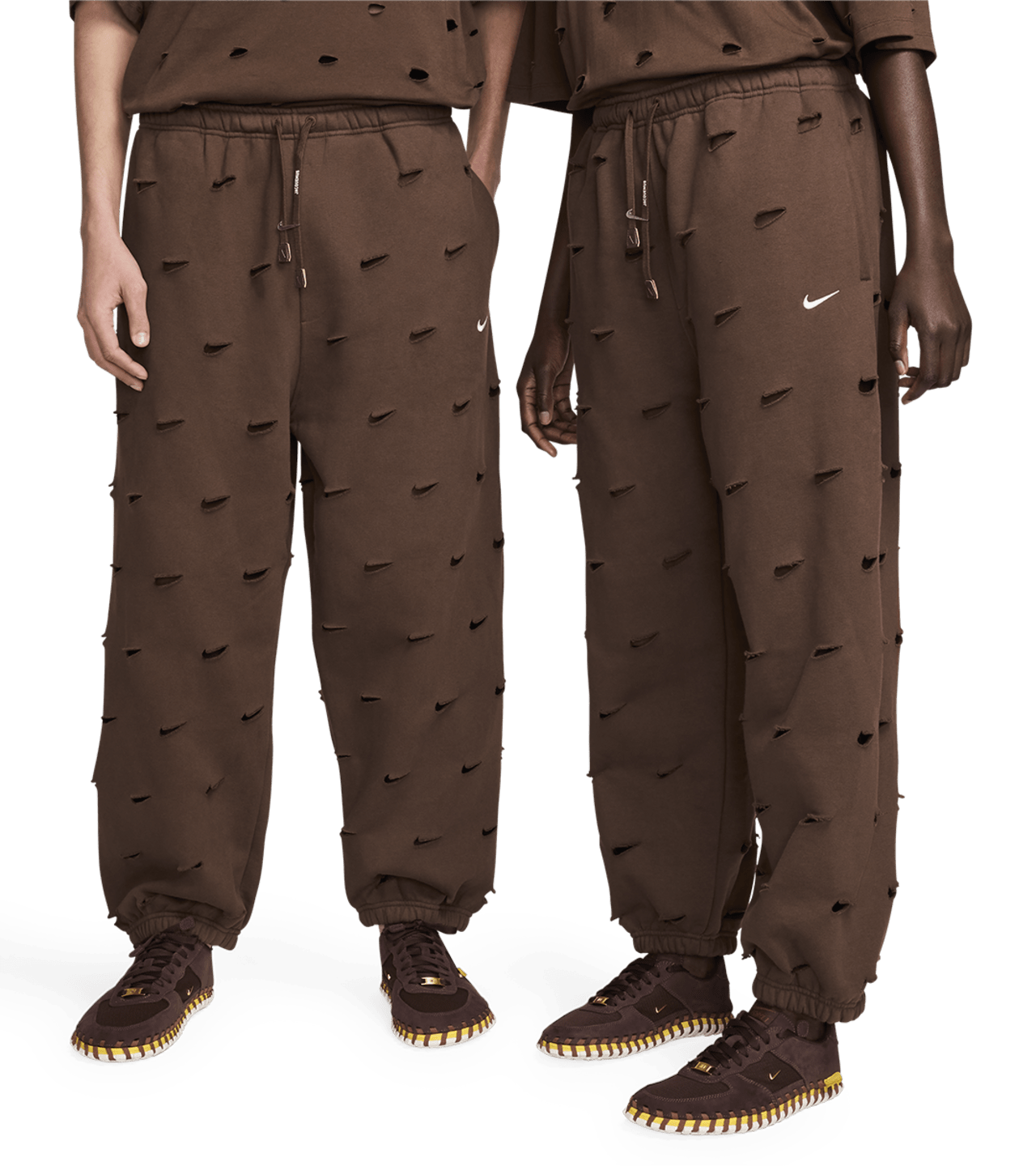 วันเปิดตัวคอลเลกชัน Nike x Jacquemus Bottoms Apparel