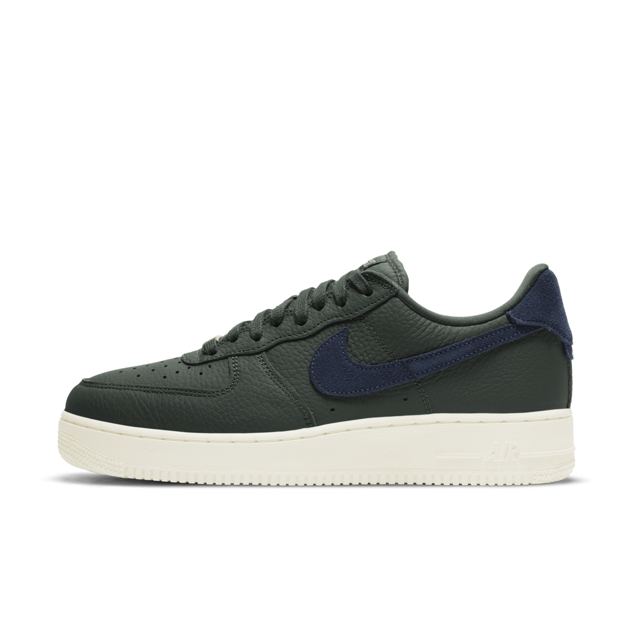 【NIKE公式】エア フォース 1 '07 クラフト 'Galactic Jade' (CV1755-300 / AF 1 '07 CRAFT)