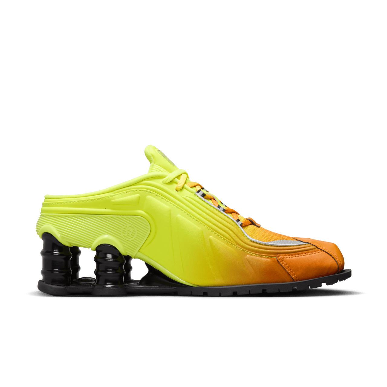 Shox MR4 x Martine Rose "Safety Orange" (DQ2401-800) – Data del lancio 