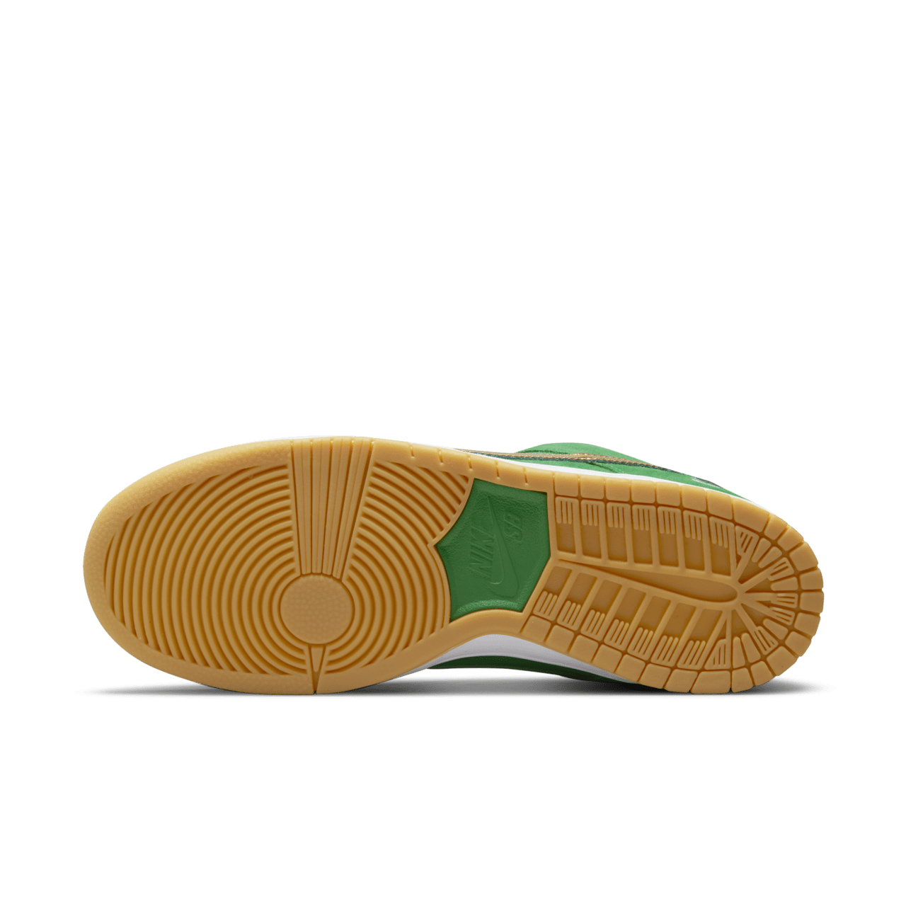 SB Dunk Low Pro Shamrock BQ6817 303 Release Date. Nike SNKRS