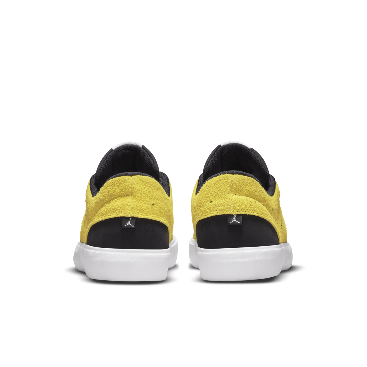 วันเปิดตัว Jordan Series .03 “Dear '90s”