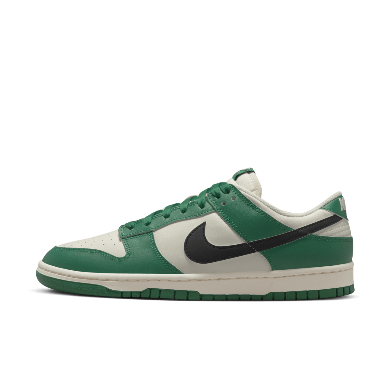 Dunk Low 'Jackpot' (DR9654-100) Release Date. Nike SNKRS