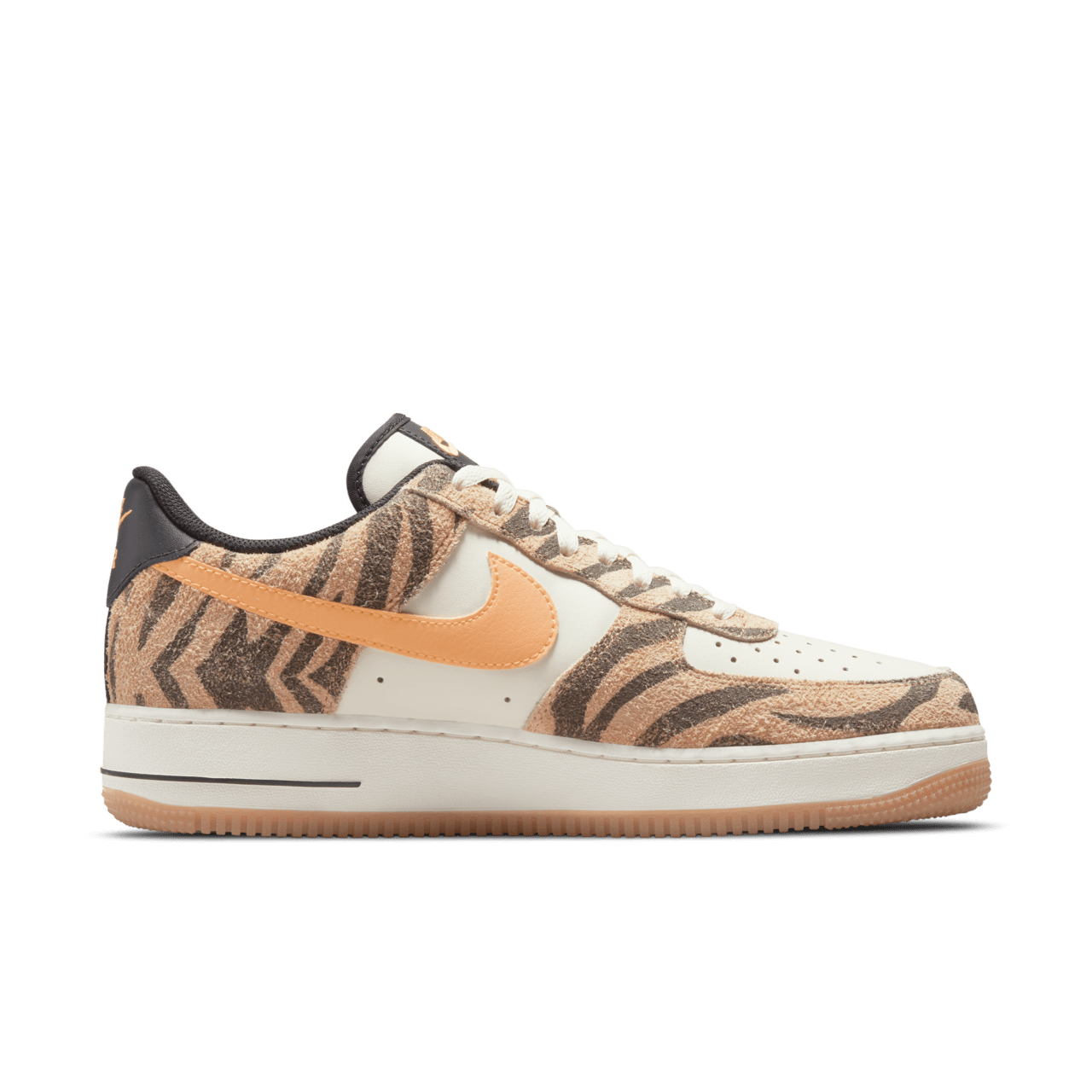 【NIKE公式】エア フォース 1 'Orange Zebra' (DJ6192-100 / AF 1)