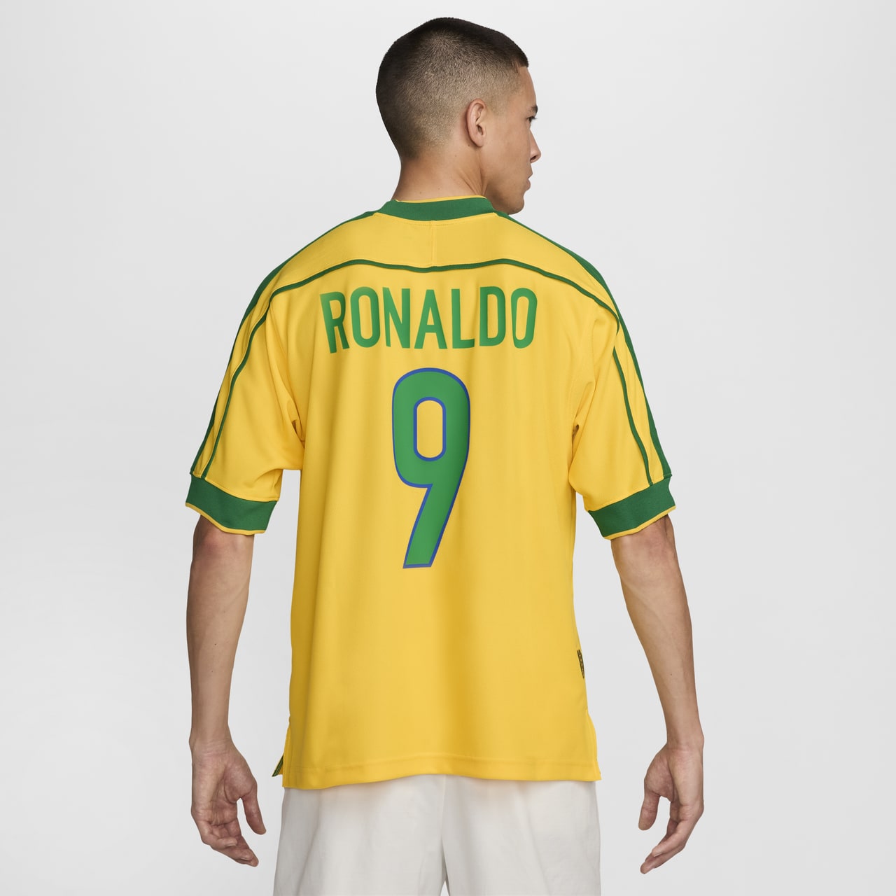 【NIKE公式】Brazil 1998 Reissue Apparel Collection