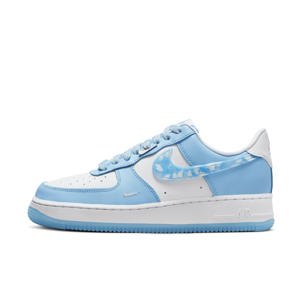 【NIKE公式】レディース エア フォース 1 '07 LX 'Celestine Blue' (DX2937-100 / WOMEN'S AF 1 '07 LX)