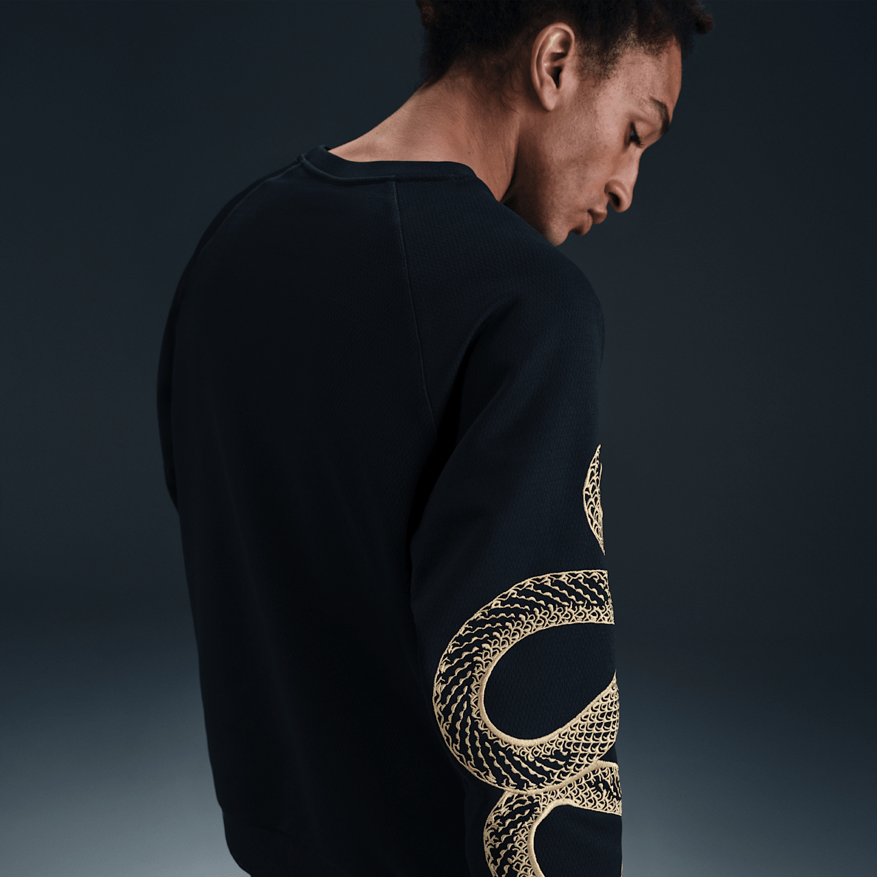 【NIKE公式】Kobe "Year of Mamba" Apparel Collection