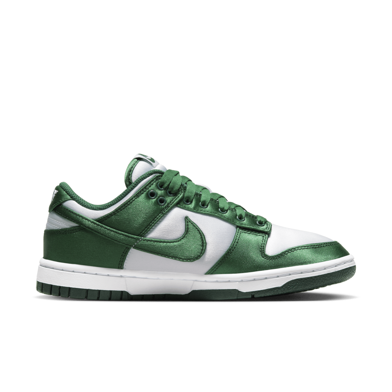 วันเปิดตัว Dunk Low "Team Green and White" ผู้หญิง (DX5931-100) 