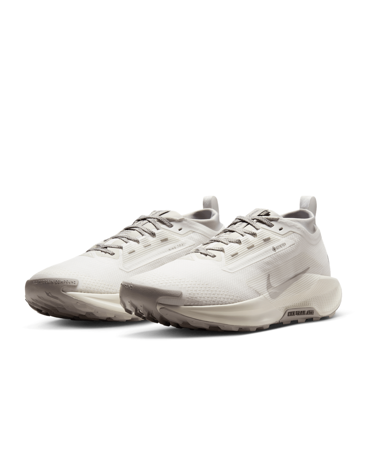 Fecha de lanzamiento de los ReactX Pegasus Trail 5 GORE-TEX "Summit White and College Grey" (HQ7494-100)