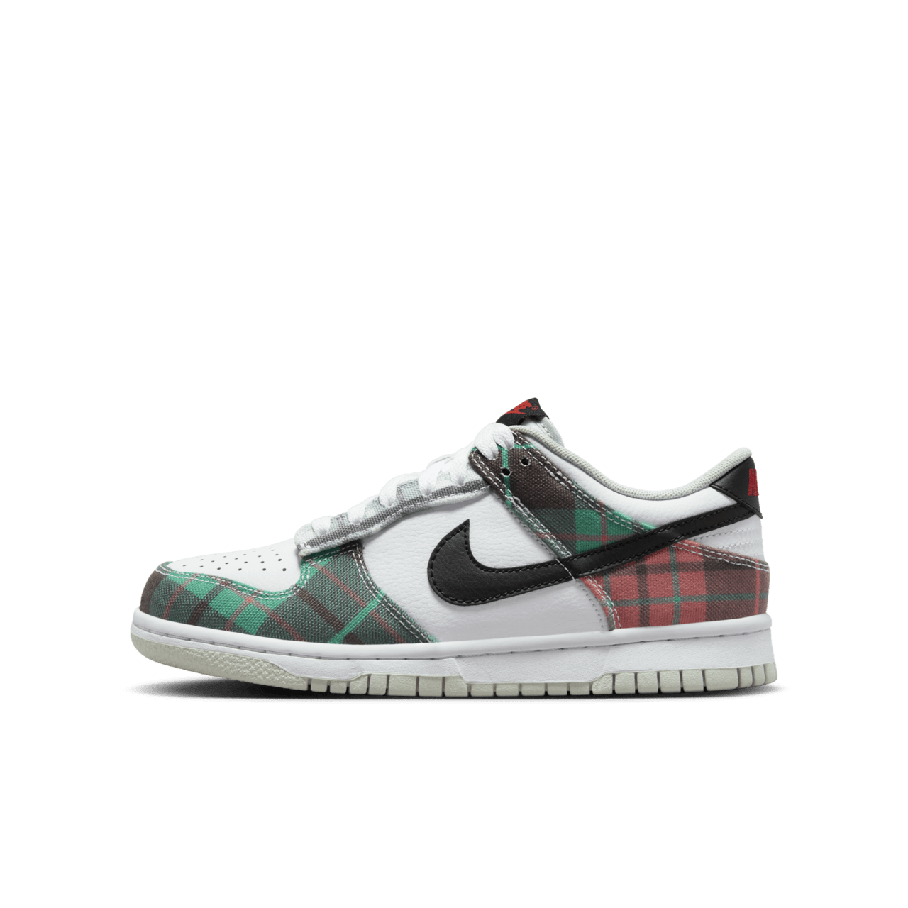 วันเปิดตัว Dunk Low "White and Black" (DV0827-100)