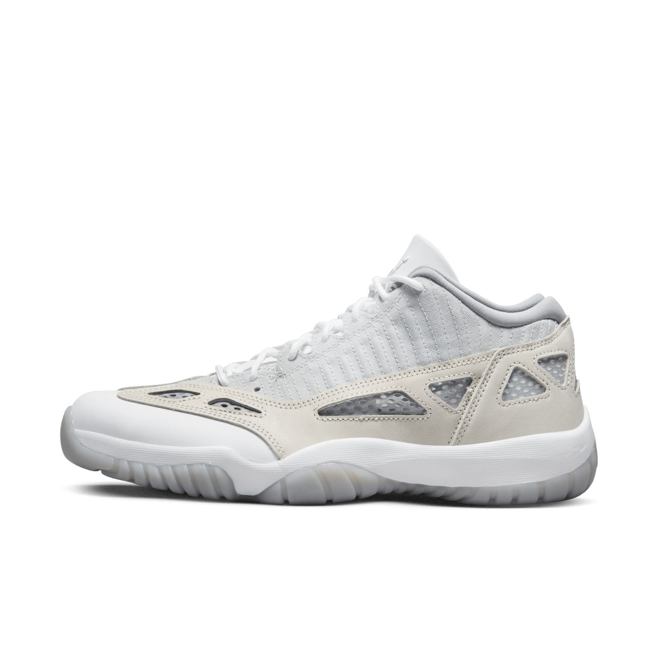 Jordan retro low ie on sale