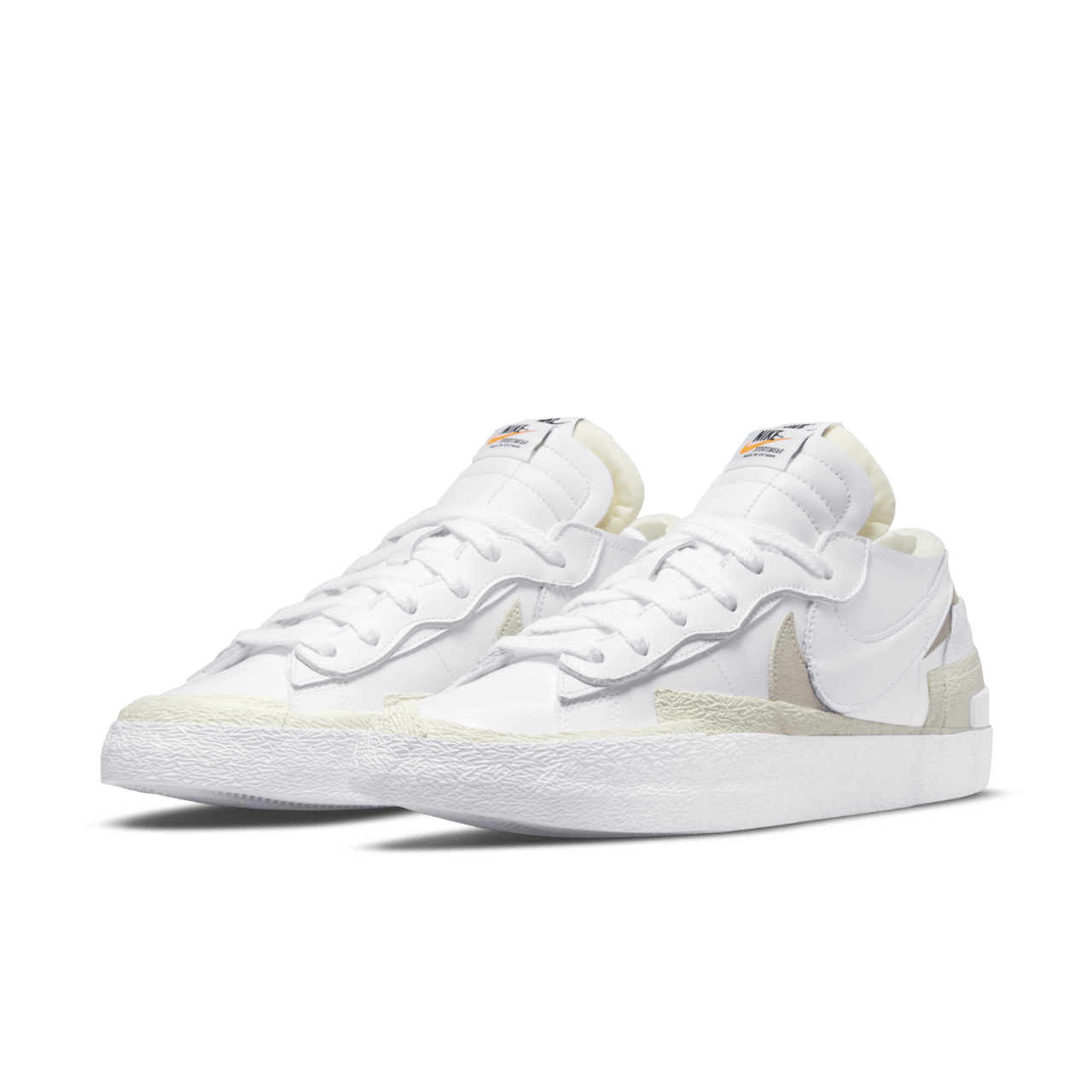 วันเปิดตัว Blazer Low x sacai “White Patent Leather” (DM6443-100)