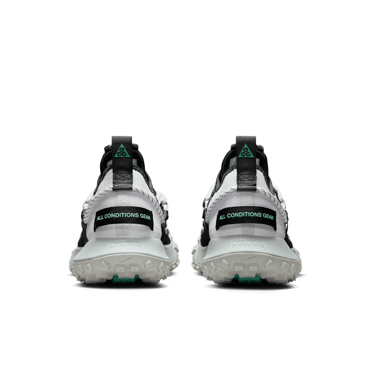 วันเปิดตัว ACG Mountain Fly Low "White and Black" (DO9334-100)