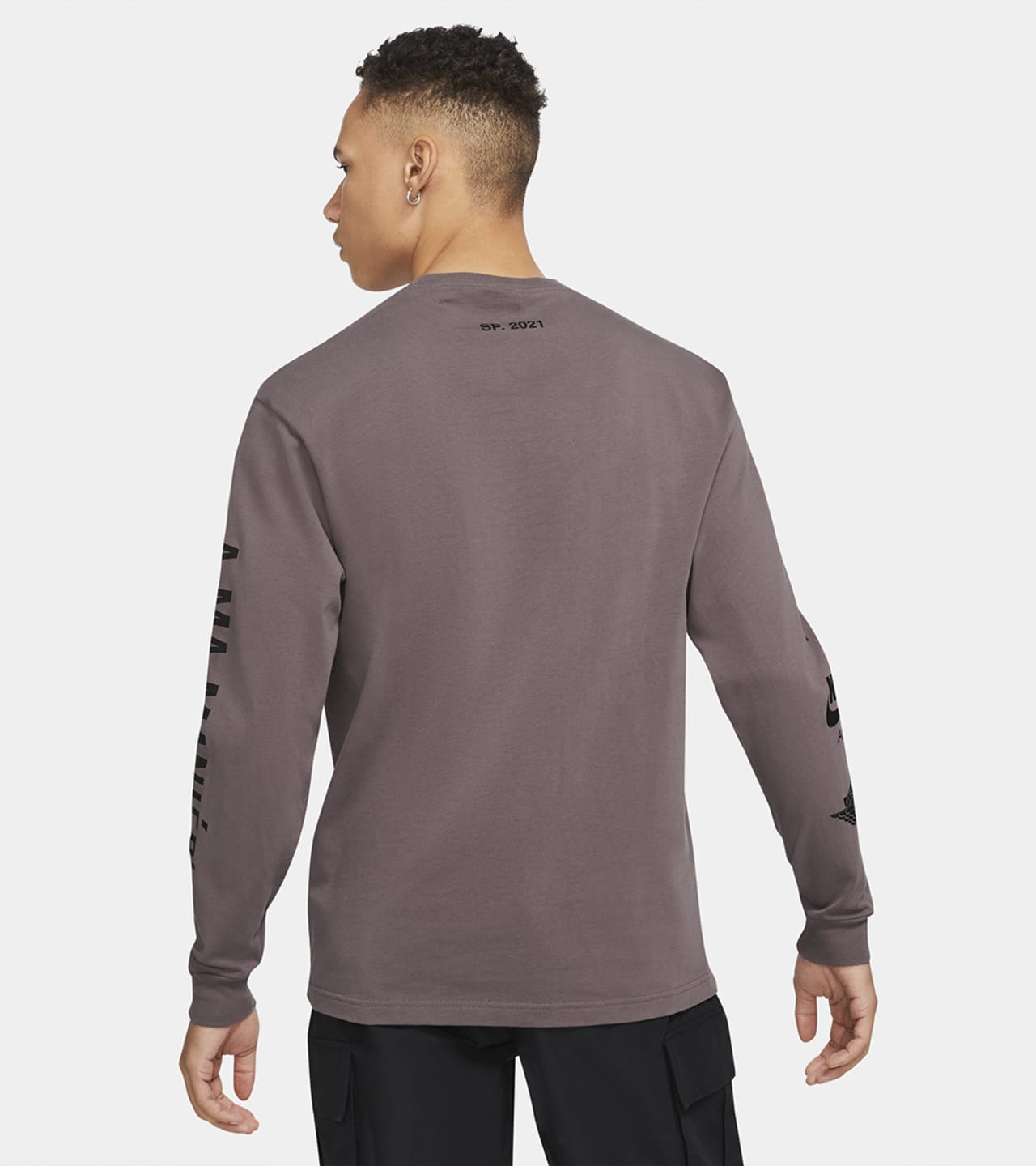 วันเปิดตัวJordan x A Ma Maniére Apparel Collection