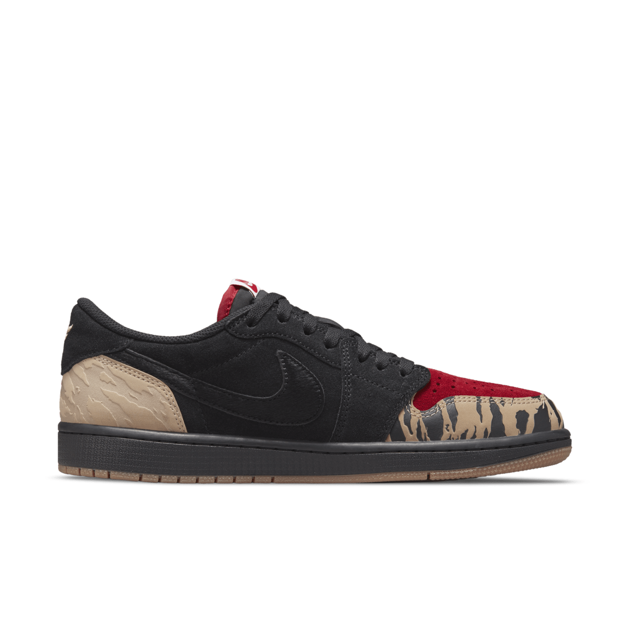 วันเปิดตัว Air Jordan 1 Low x SoleFly “Black and Sport Red” (DN3400-001)