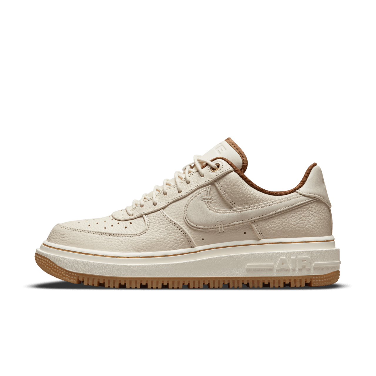 【NIKE公式】エア フォース 1 ラックス 'Pearl White' (DB4109-200 / AF 1 LUXE)