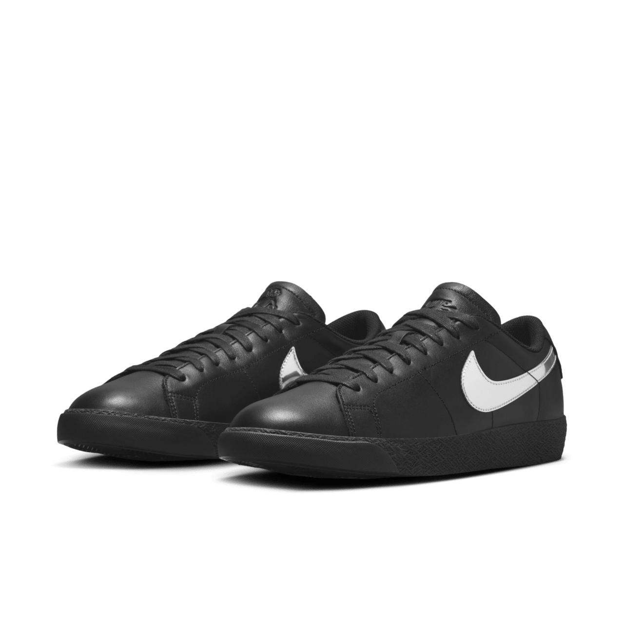 วันเปิดตัว Nike SB Zoom Blazer Low x Dancer Skateboards "Black and Metallic Silver" (HJ6703-001)