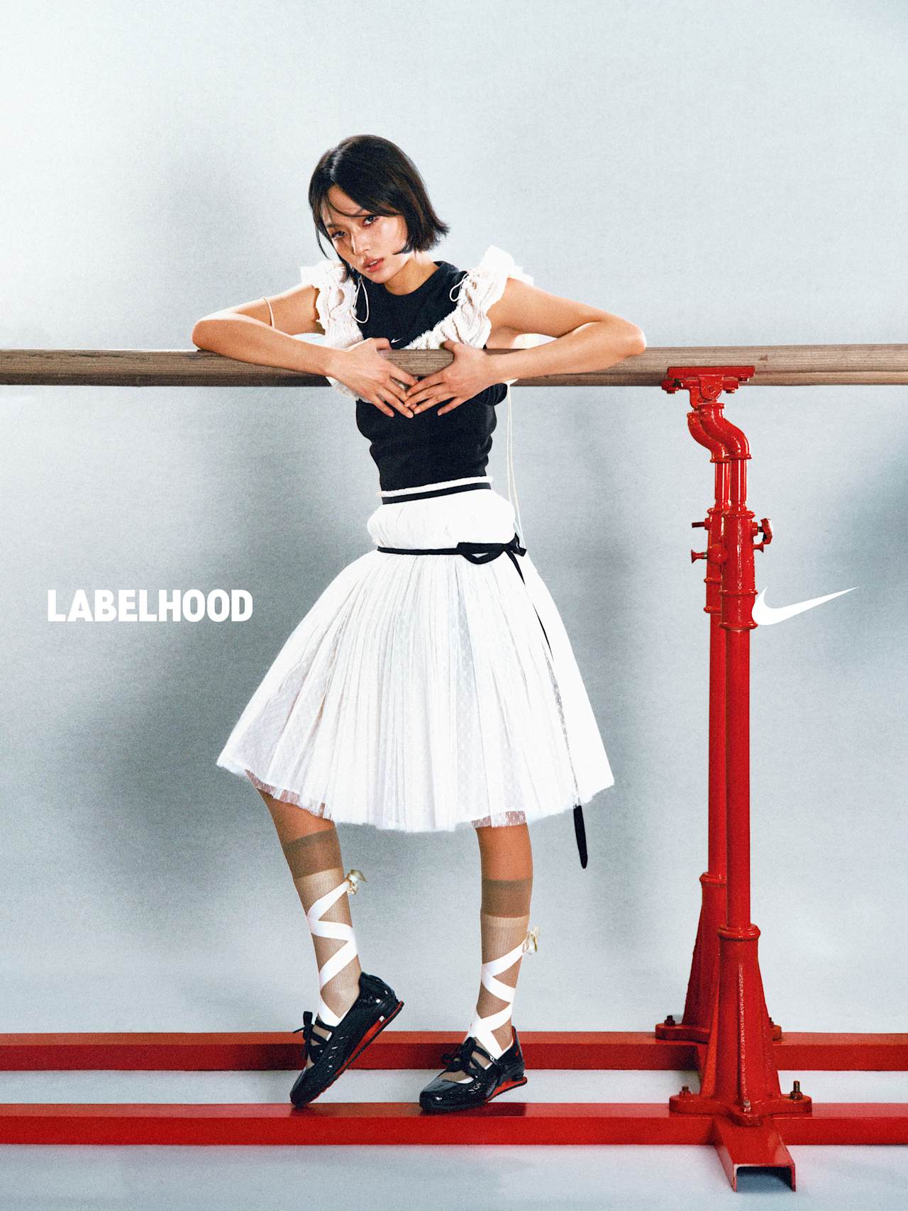 【NIKE公式】レディース ショックス Z カリストラ x レーベルフッド 'Black and University Red' (IW7881-001) 発売日