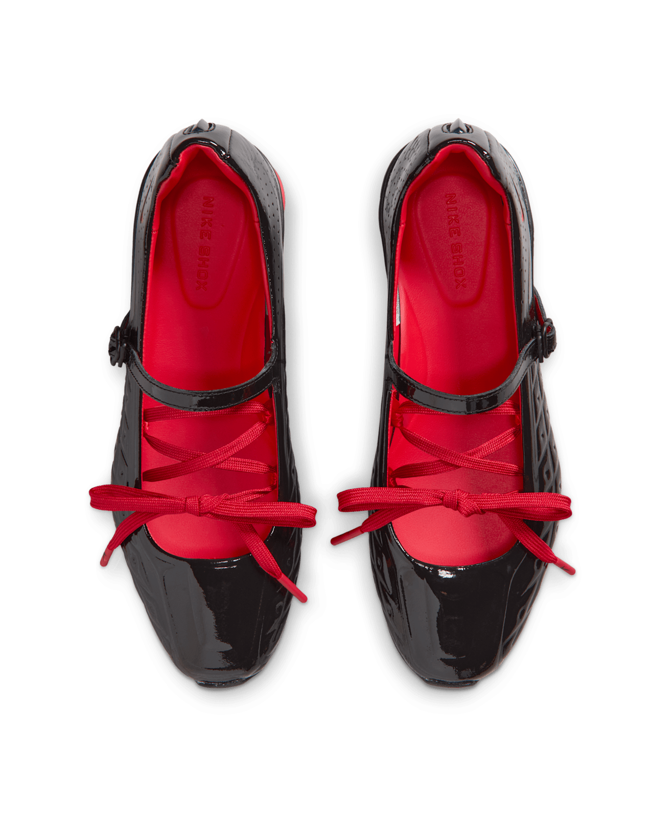 【NIKE公式】レディース ショックス Z カリストラ x レーベルフッド 'Black and University Red' (IW7881-001) 発売日