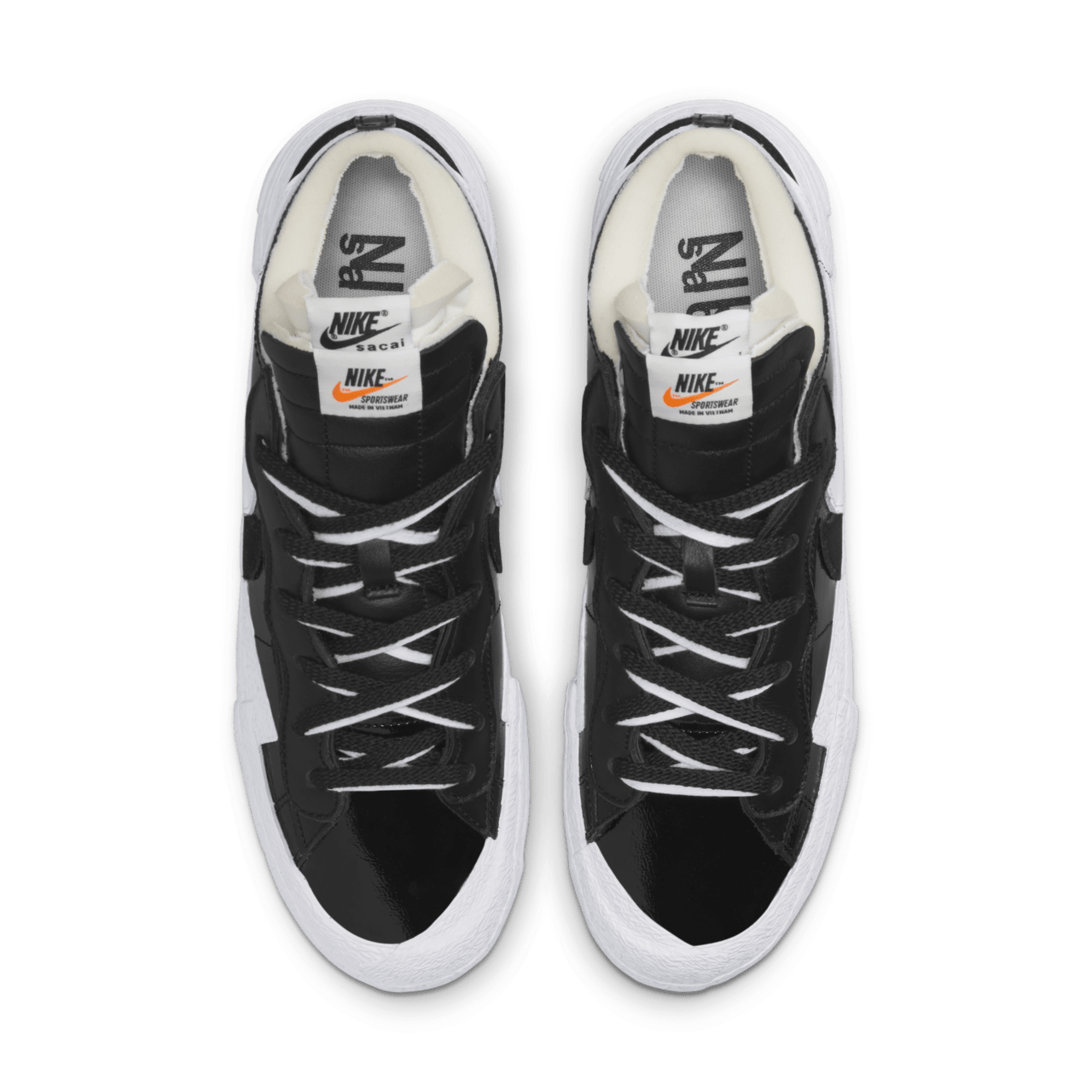 Nike sacai blazer black and white best sale