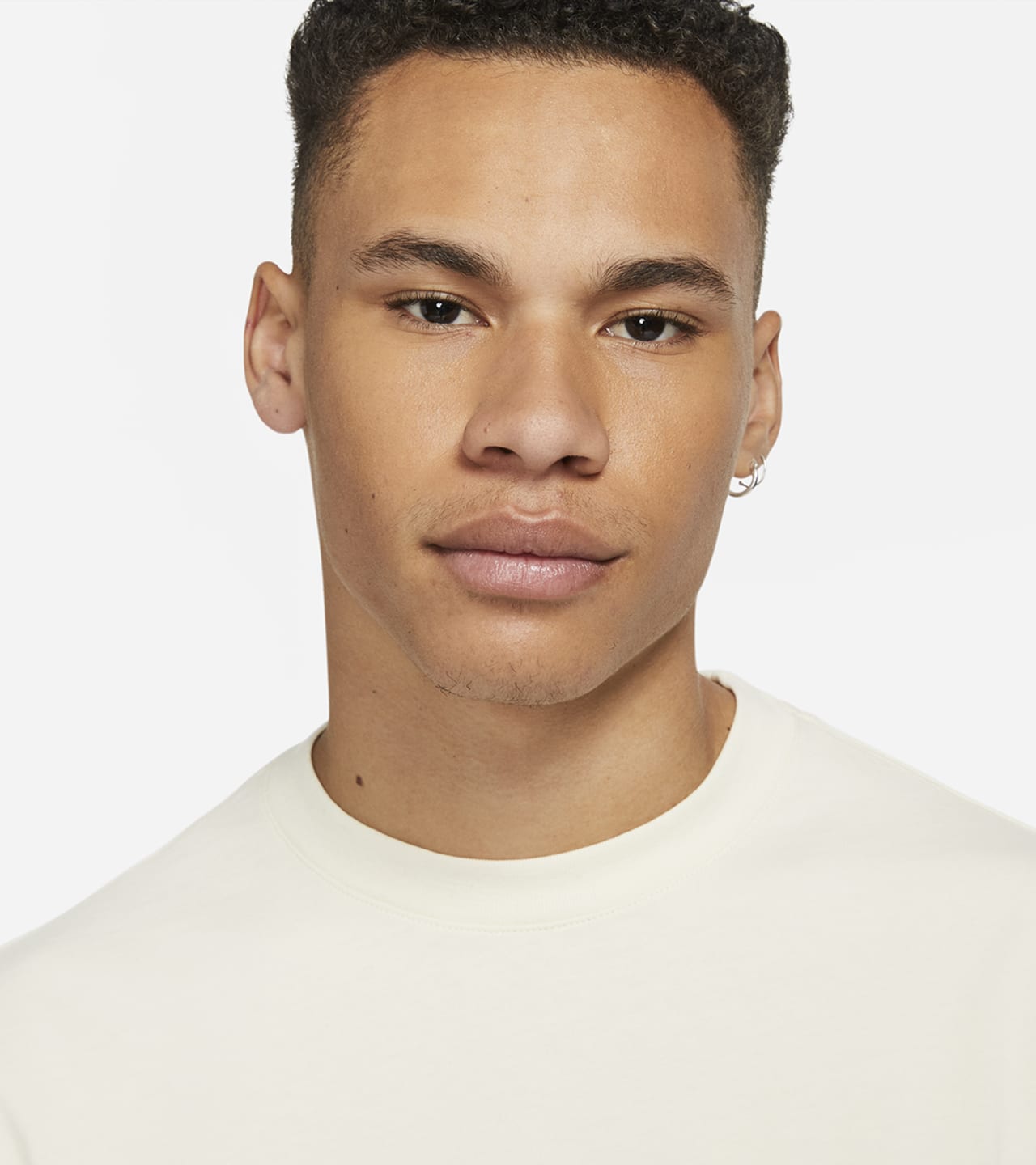 วันเปิดตัวJordan x A Ma Maniére Apparel Collection