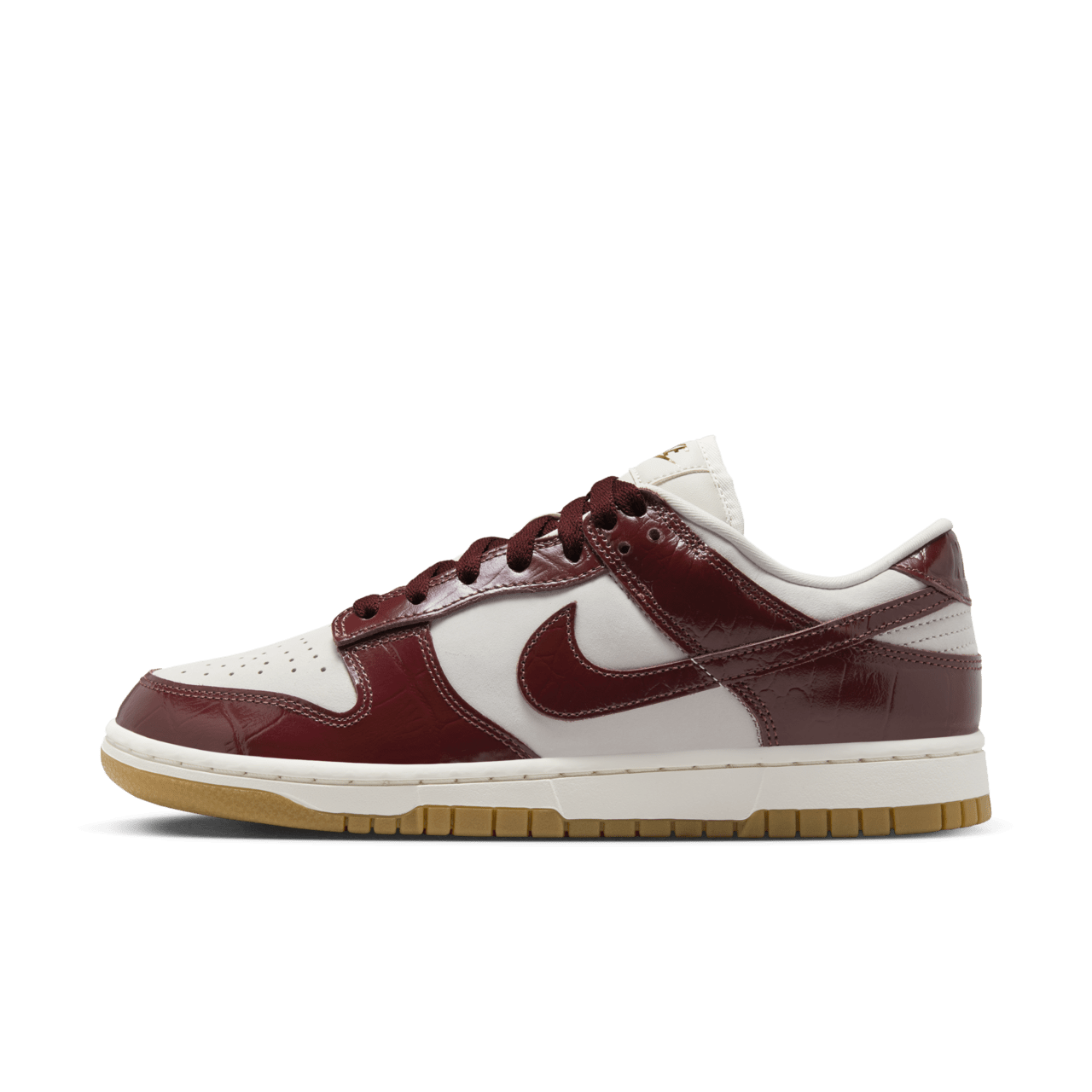 วันเปิดตัว Dunk Low LX "Dark Team Red and Phantom" ผู้หญิง (FJ2260-004)