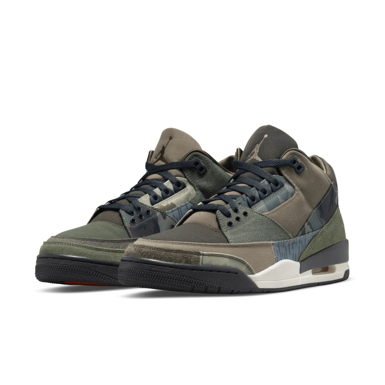 Fecha de lanzamiento del Air Jordan 3 "Patchwork" (DO1830-200)