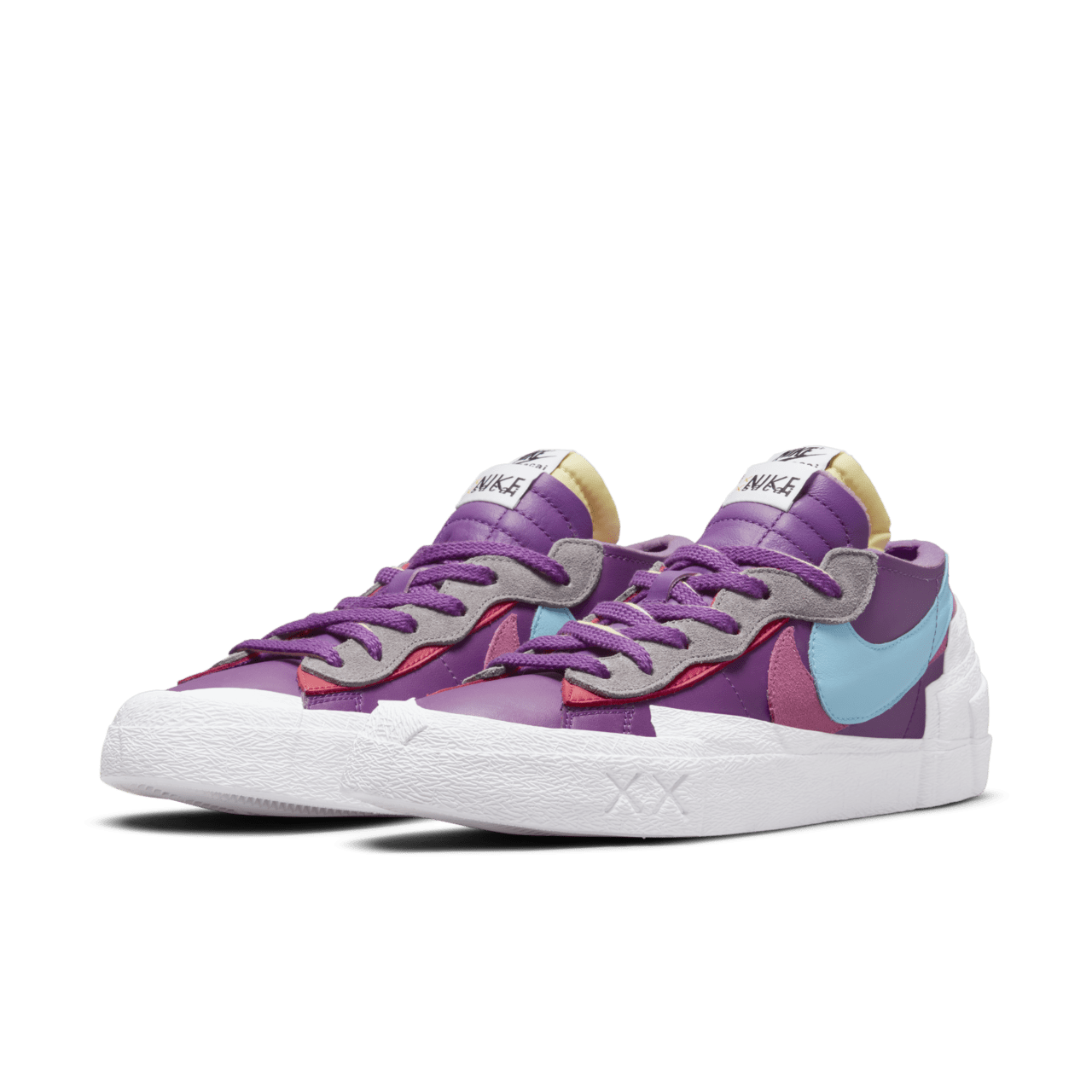 Fecha de lanzamiento del sacai x KAWS Blazer Low "Purple Dusk" (DM7901-500)