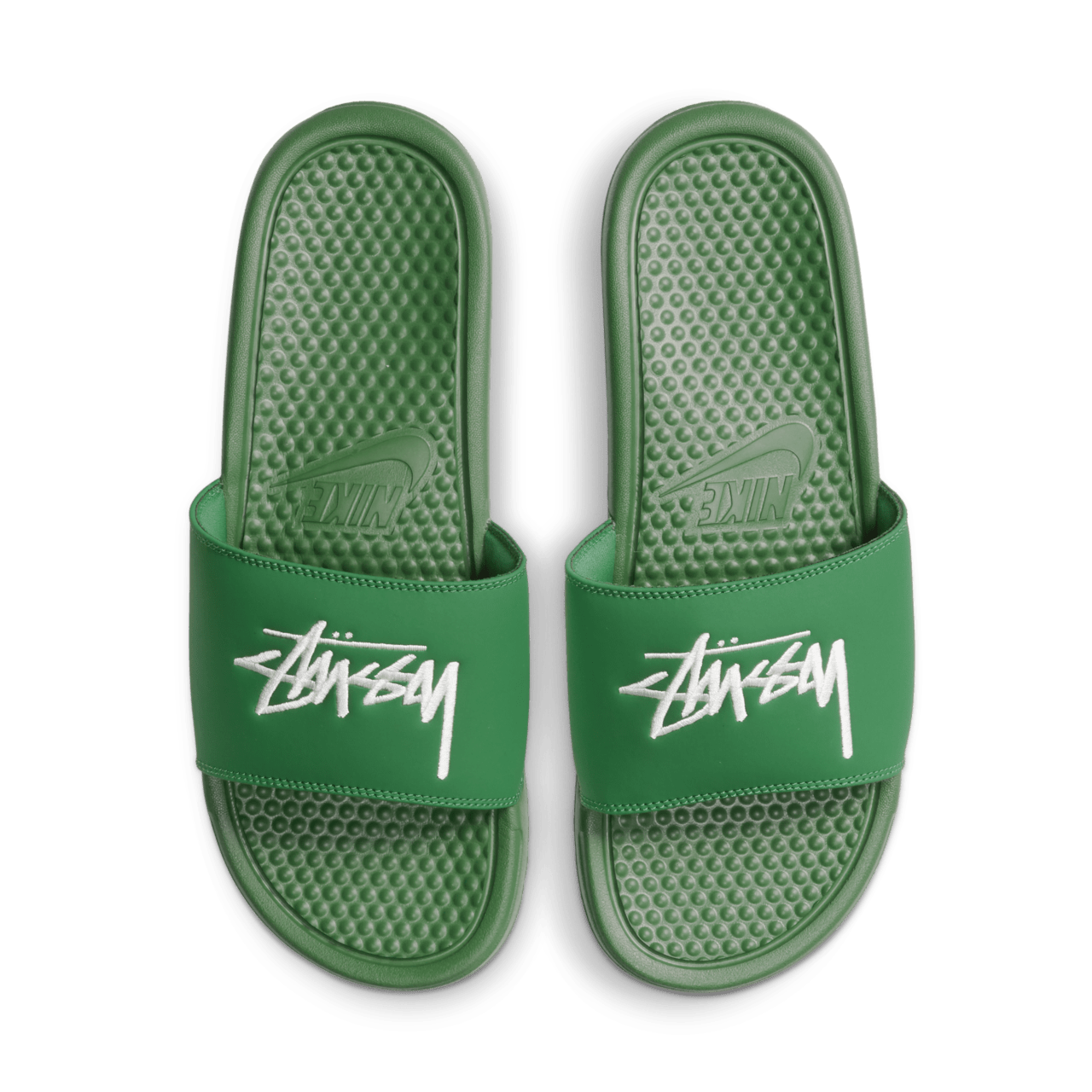 วันเปิดตัว Benassi x Stüssy “Pine Green”