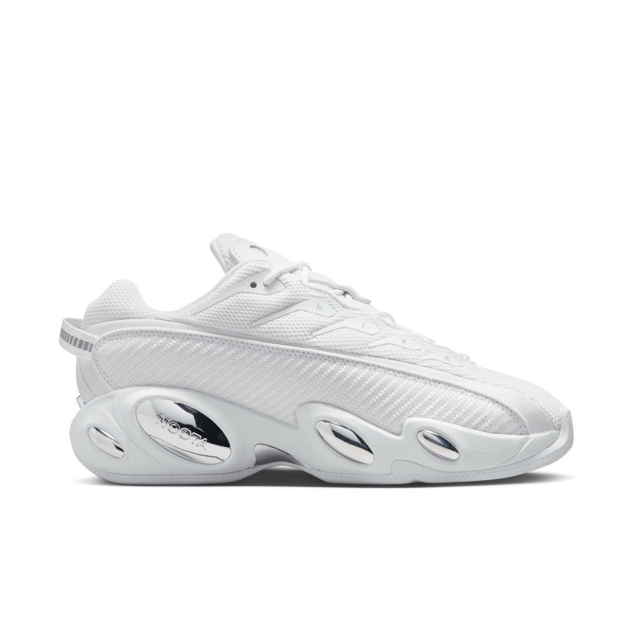 วันเปิดตัว NOCTA Glide "Triple White" (DM0879-100)