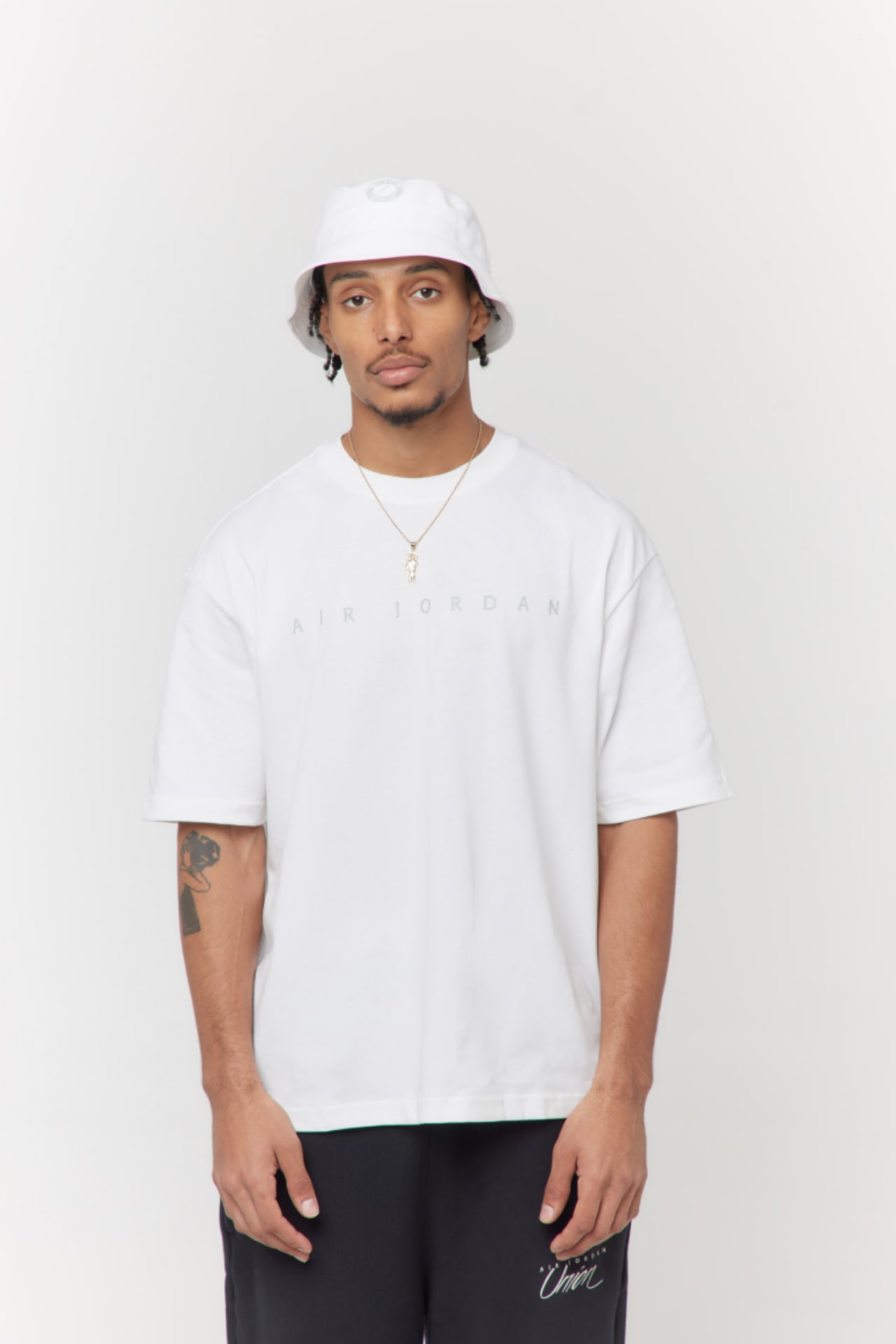 วันเปิดตัว Jordan x UNION T-Shirts Collection