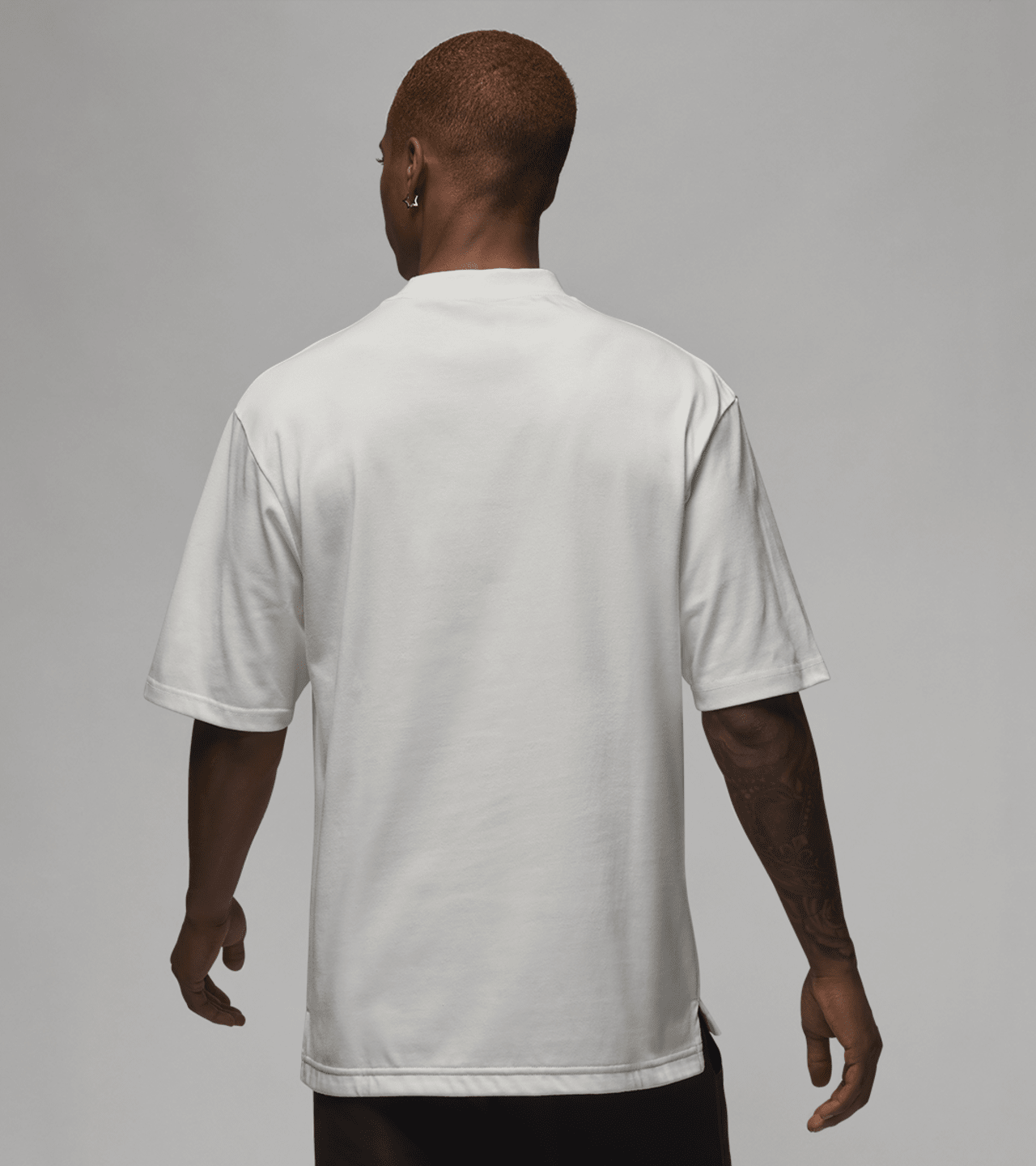 วันเปิดตัว Jordan x Trophy Room Apparel Collection