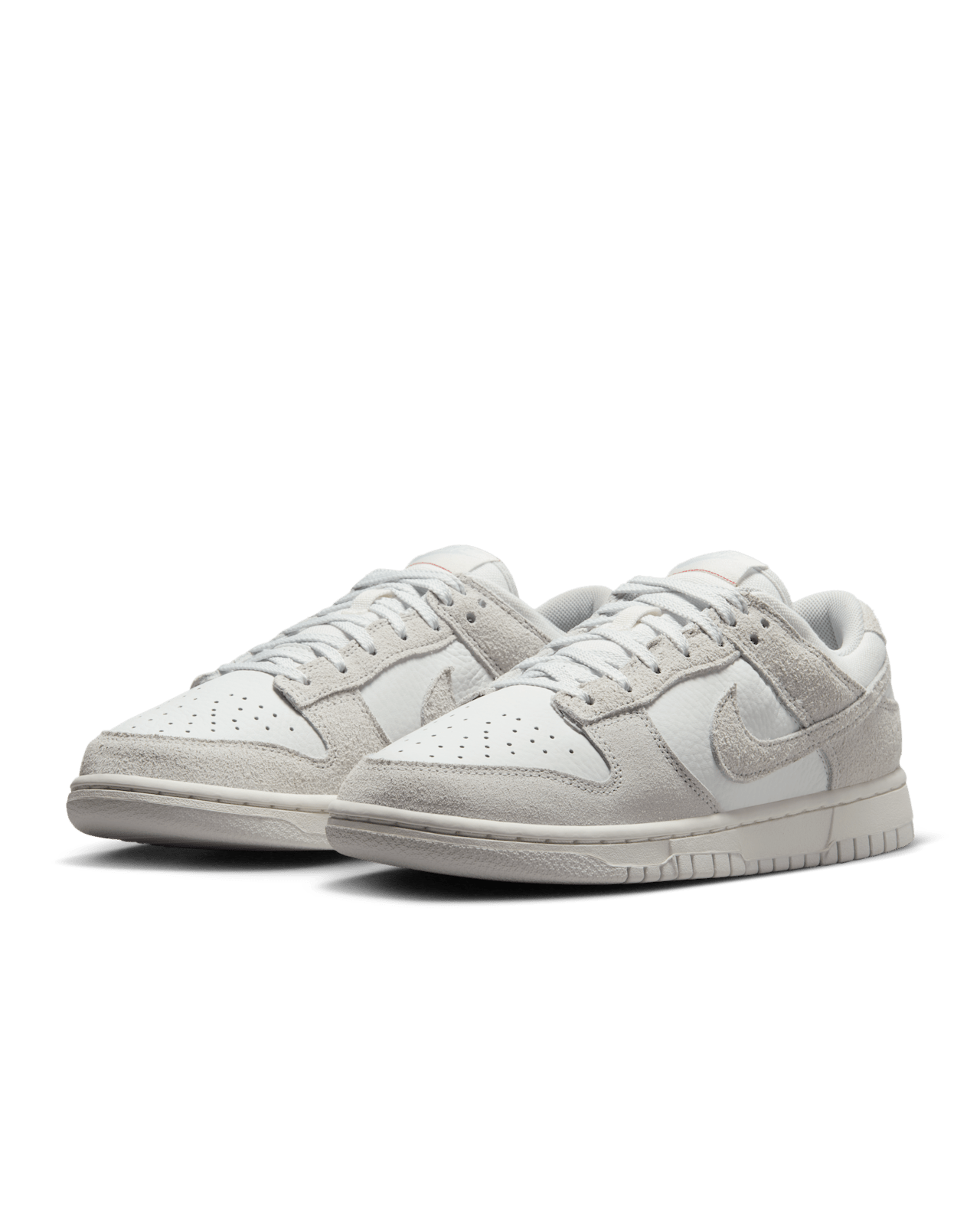 Fecha de lanzamiento de los Dunk Low "Summit White and Photon Dust" para mujer (HJ5777-100)