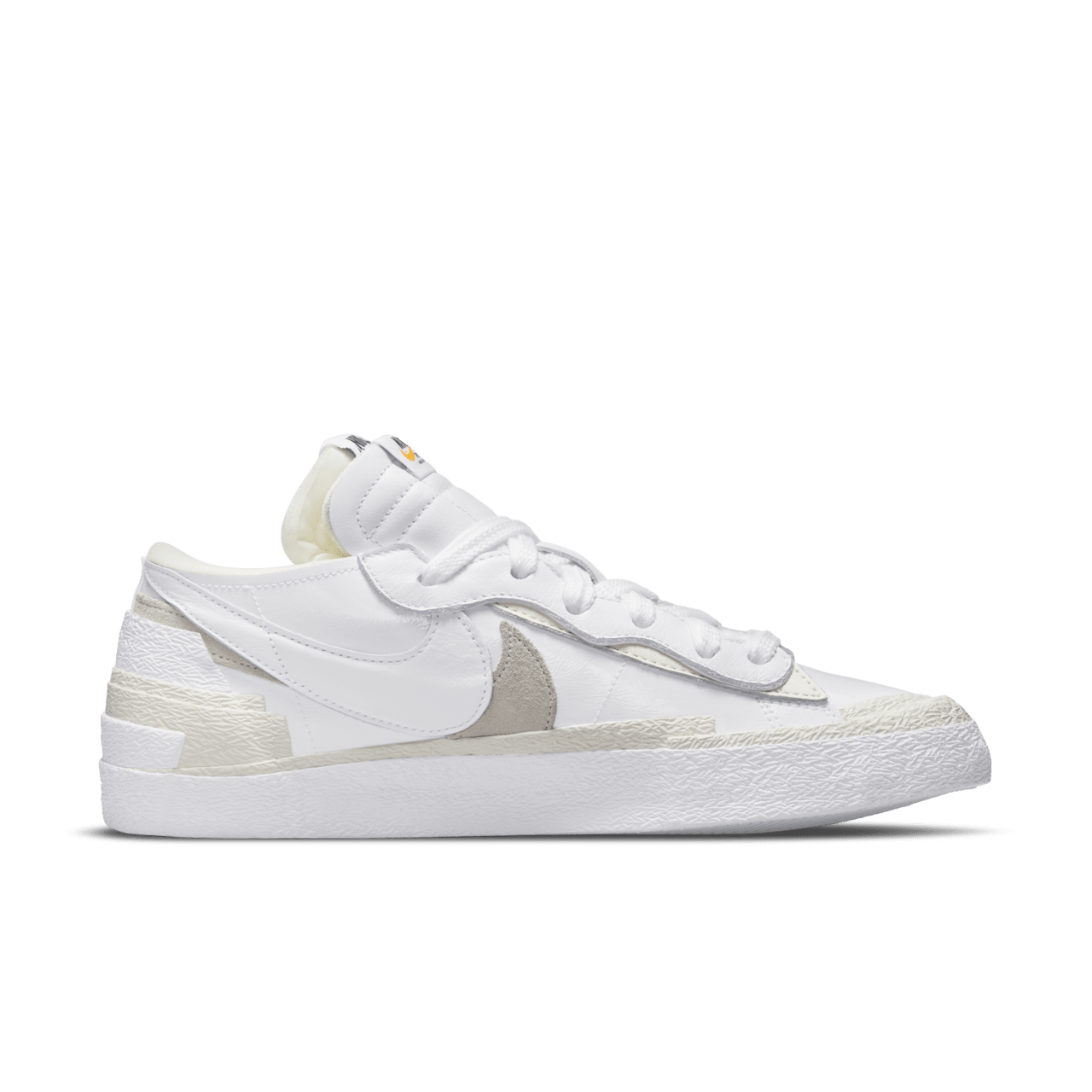 วันเปิดตัว Blazer Low x sacai “White Patent Leather” (DM6443-100)