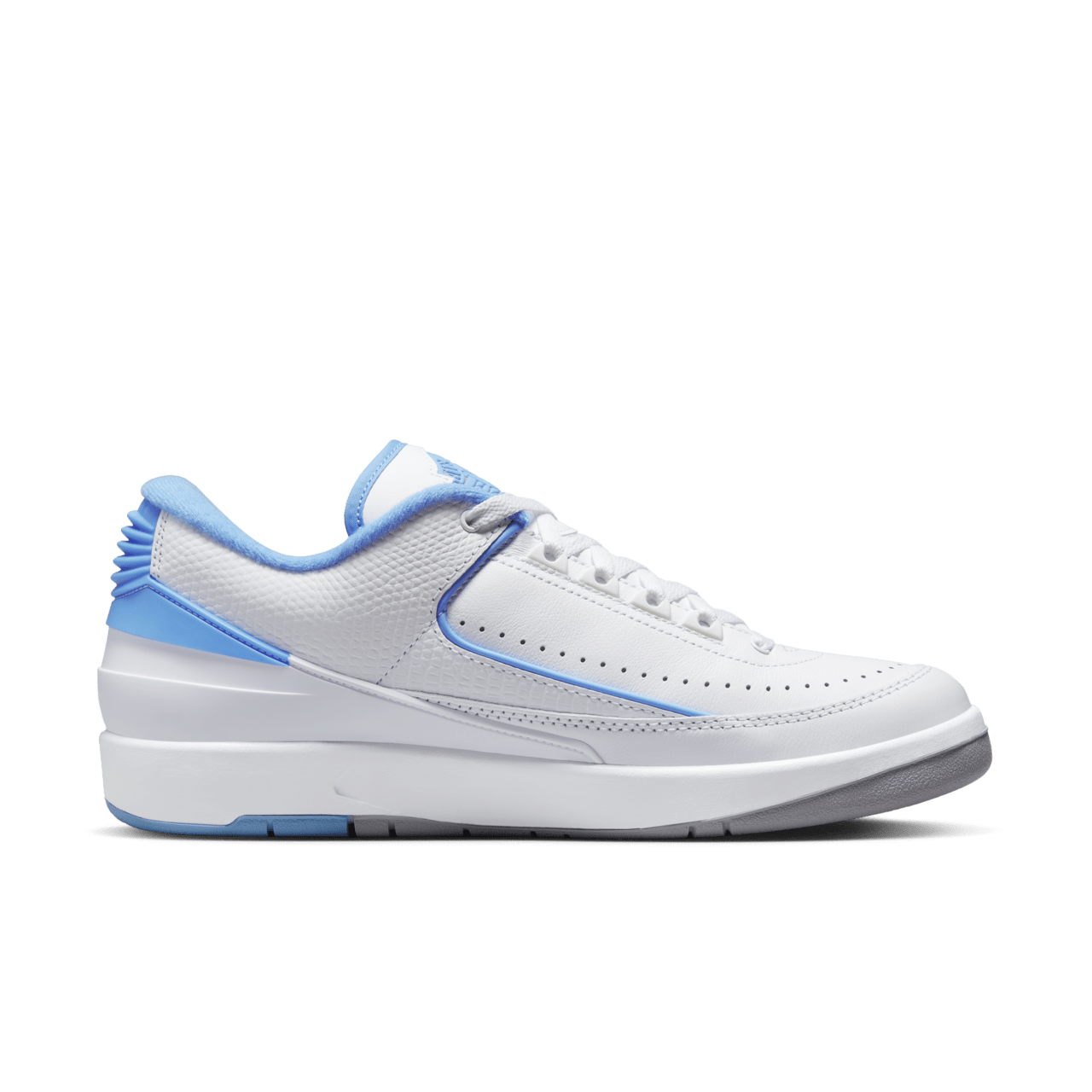 【NIKE公式】エア ジョーダン 2 LOW 'University Blue' (DV9956-104 / AJ 2 RETRO LOW)