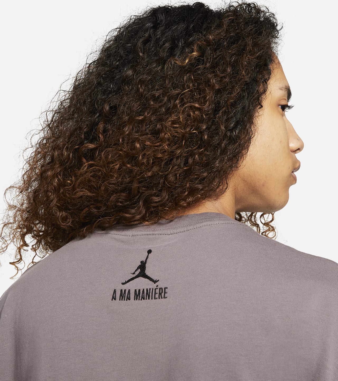วันเปิดตัวJordan x A Ma Maniére Apparel Collection
