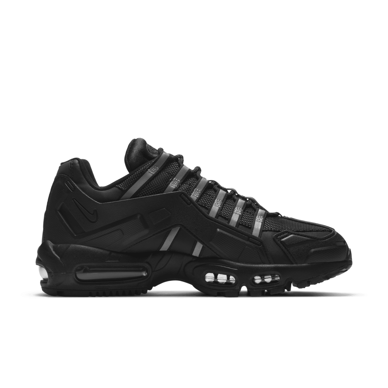 วันเปิดตัว Air Max 95 NDSTRKT “Black”