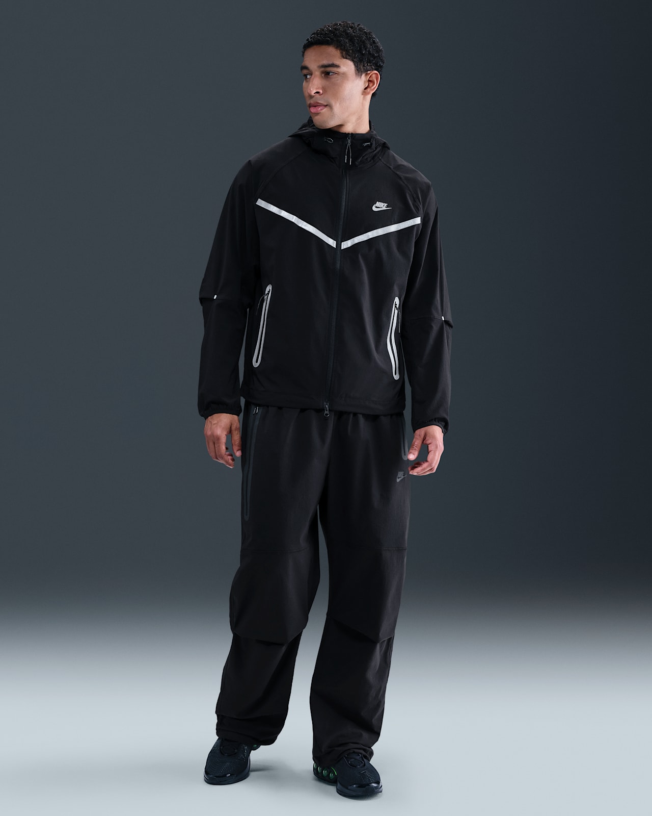 Fecha de lanzamiento de la colección de ropa Nike Holiday '25 (IH4369-001)