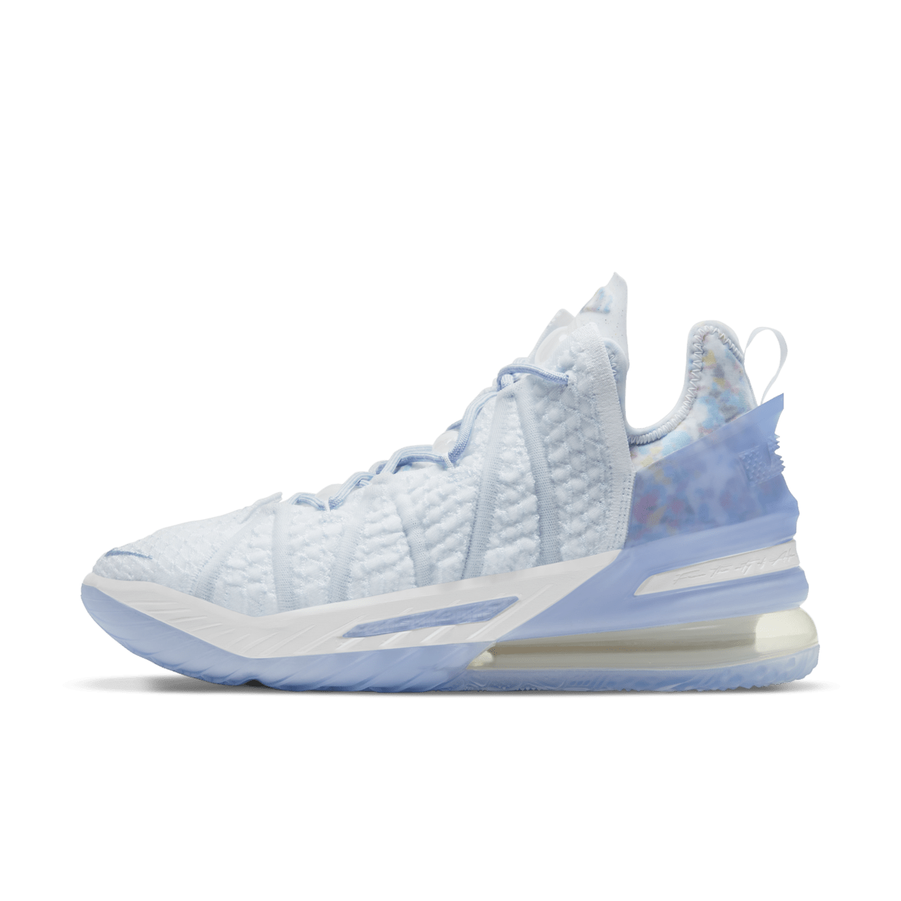 LeBron 18 'Play for the Future' 發售日期