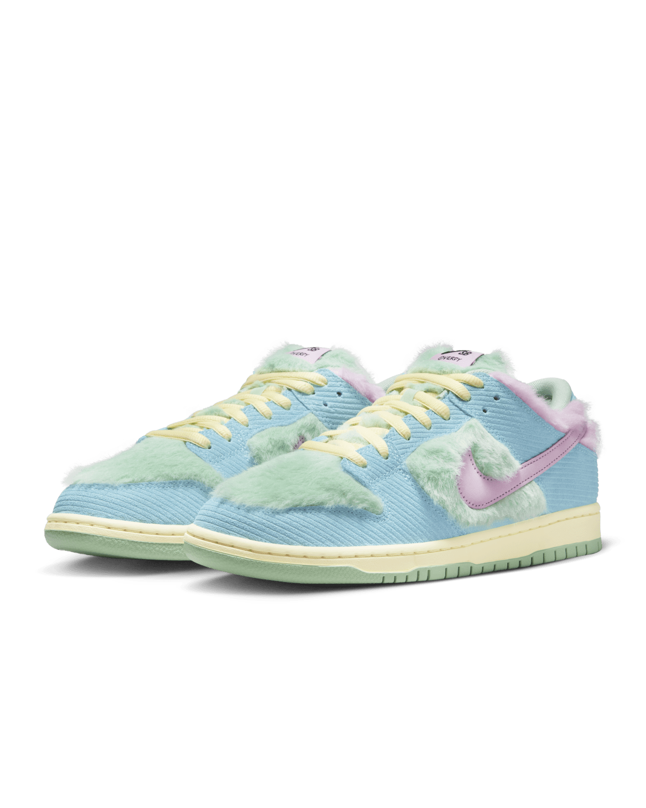 วันเปิดตัว Nike SB Dunk Low Pro x Verdy "Blue Gaze and Enamel Green" (FN6040-400)
