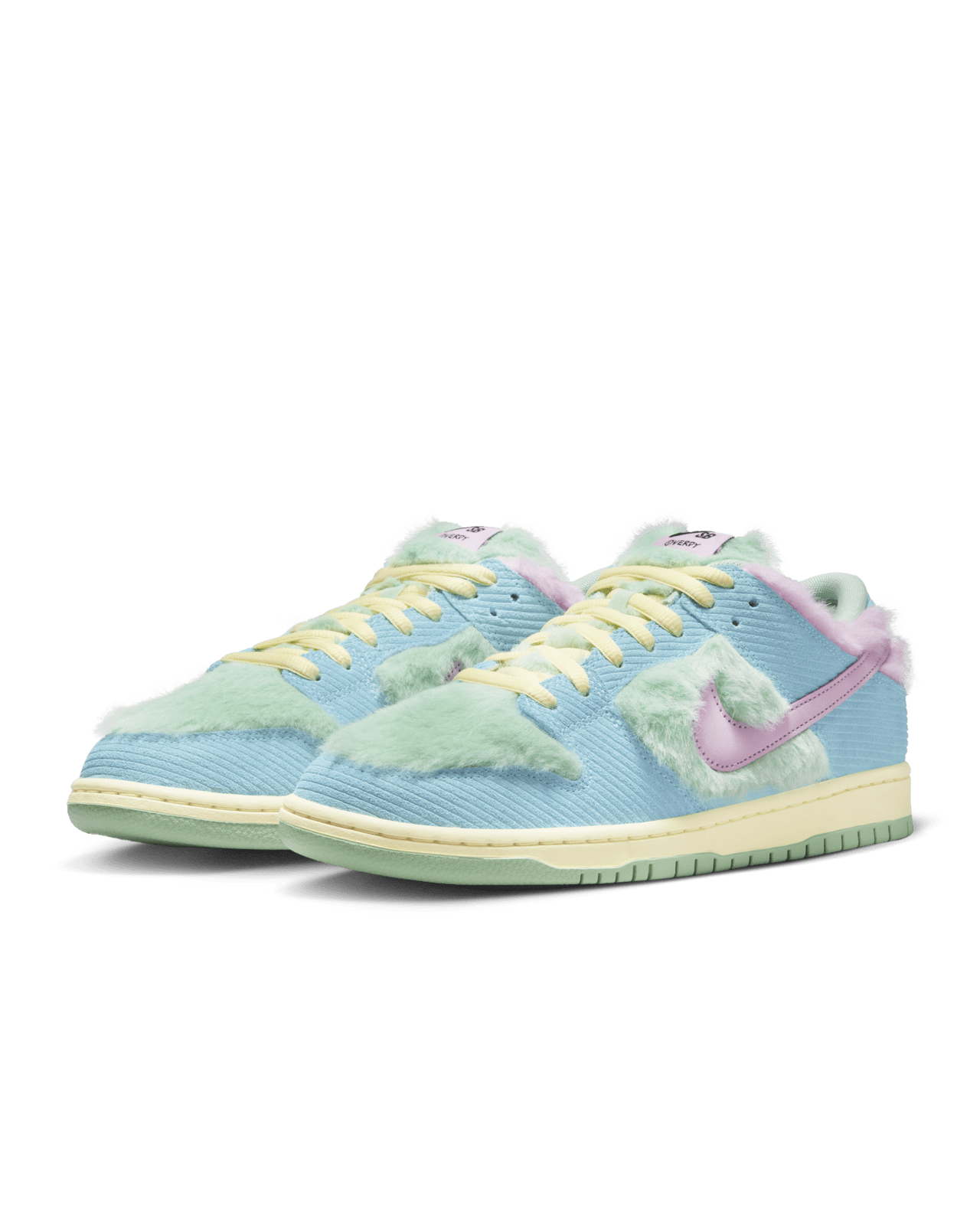 Fecha de lanzamiento de los Nike SB Dunk Low Pro x Verdy "Blue Gaze and Enamel Green" (FN6040-400)