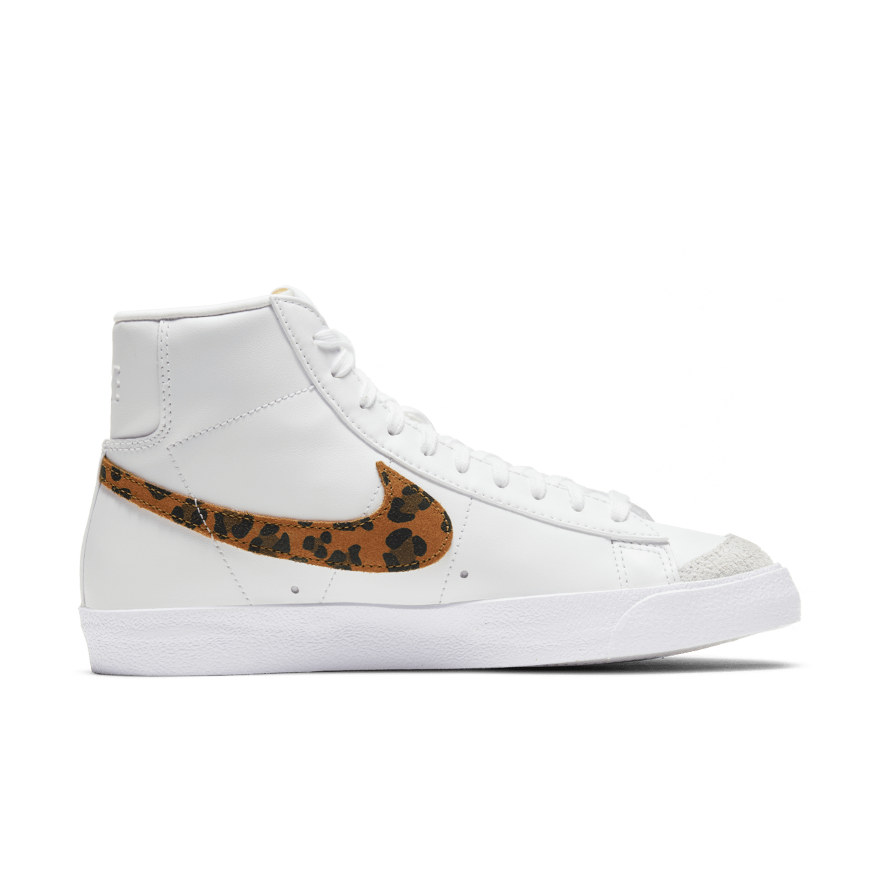 วันเปิดตัว Blazer Mid ‘77 “Leopard” ผู้หญิง
