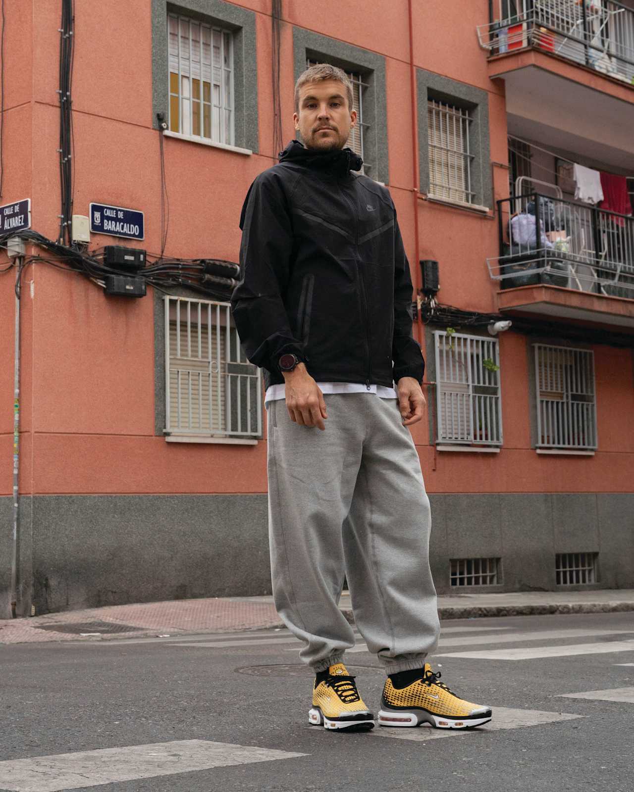 Date de sortie de la Air Max Plus VII « Varsity Maize » (HQ2197-700) 
