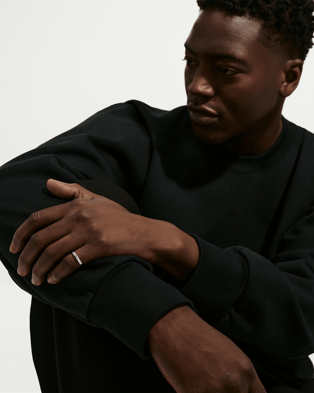 Kolekce šperků Nike Cutout Swoosh