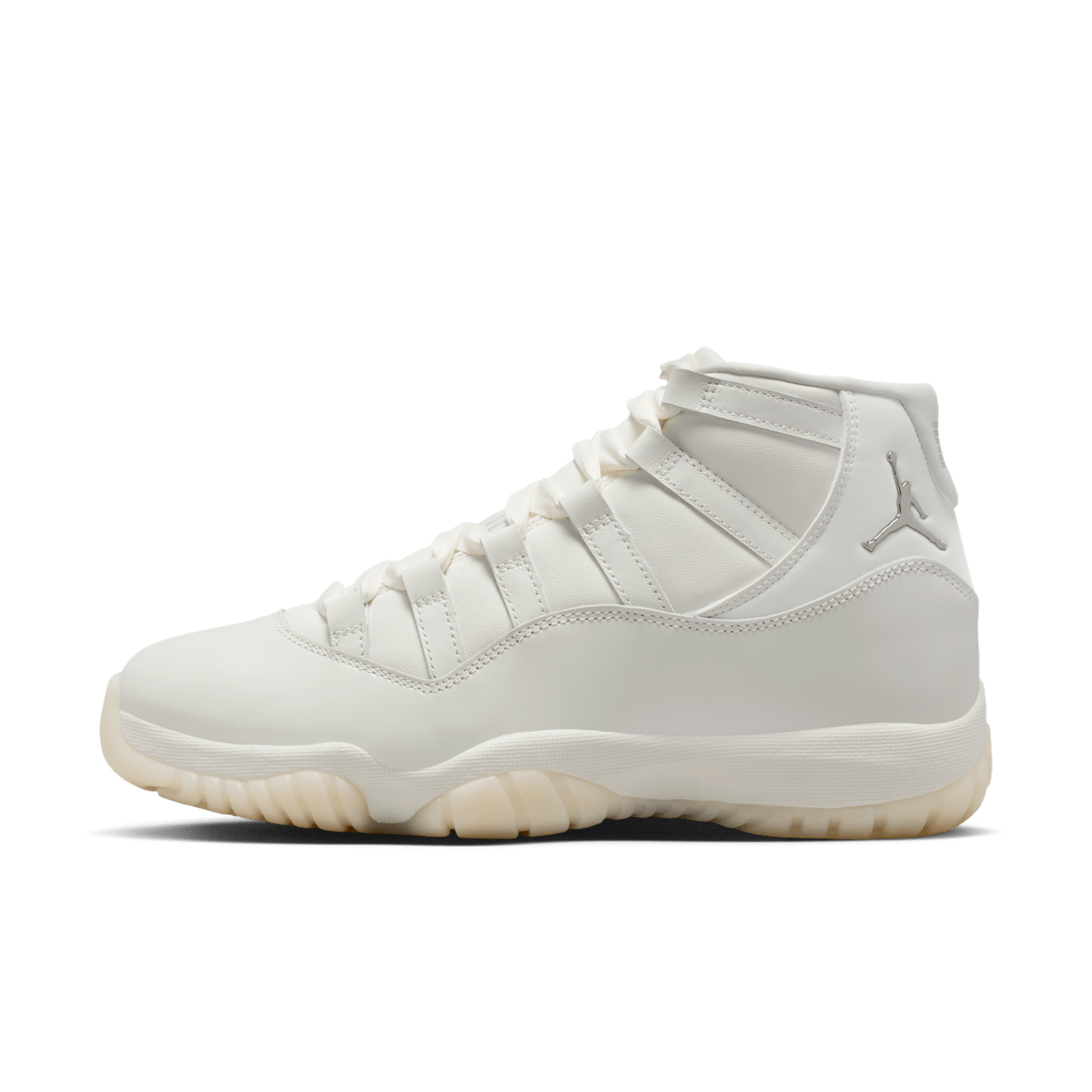 Women's Air Jordan 11 'Pearl' (AR0715-110)