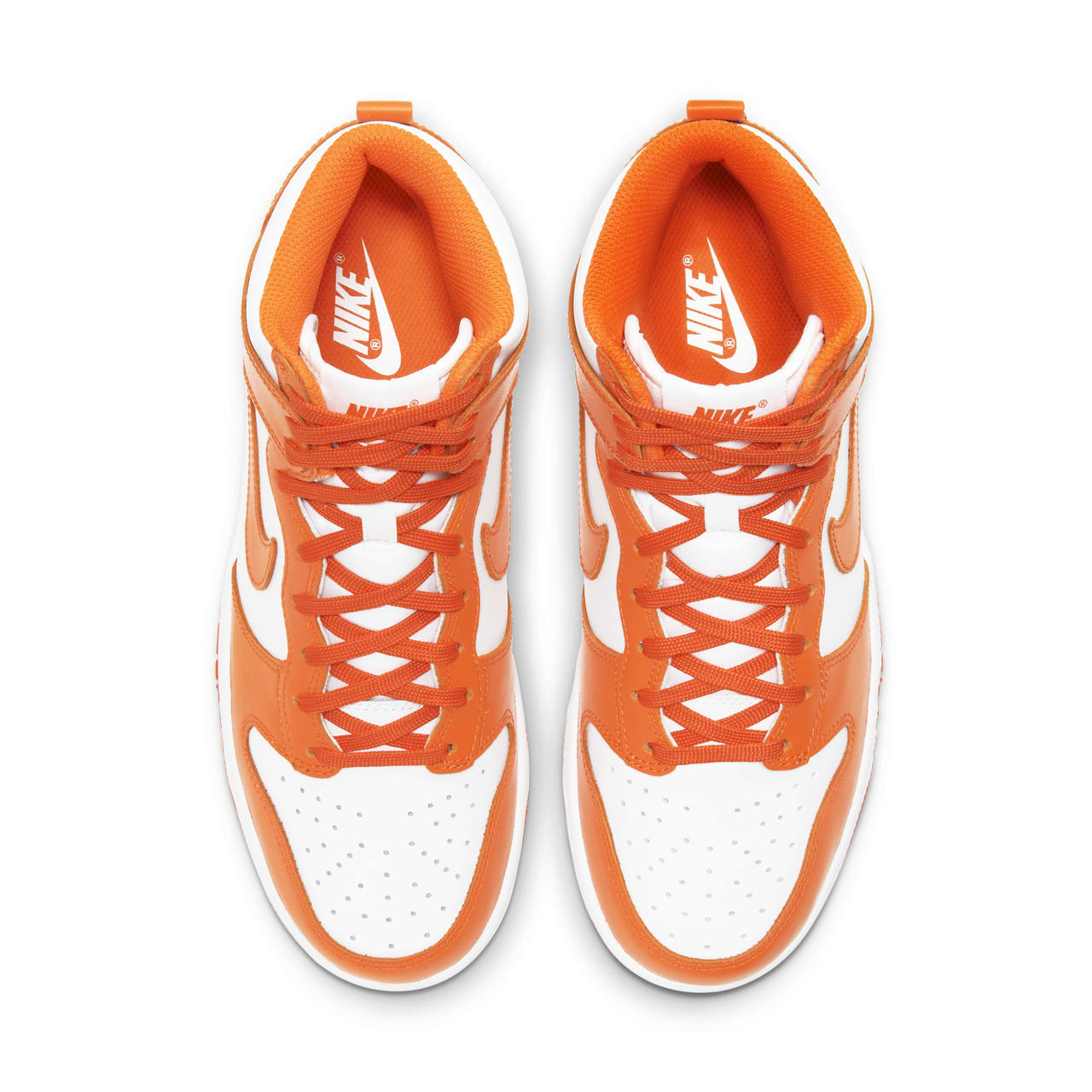 วันเปิดตัว Dunk High “Orange Blaze” ผู้หญิง