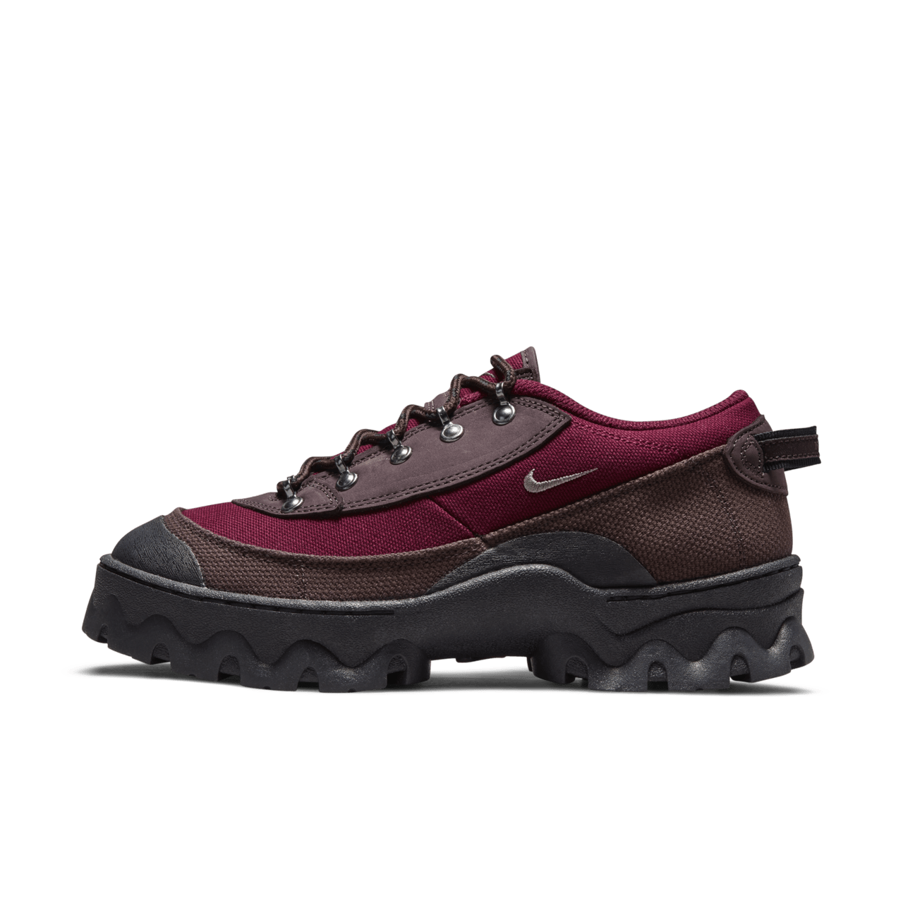 Fecha de lanzamiento del Lahar Low Canvas "Dark Beetroot" para mujer