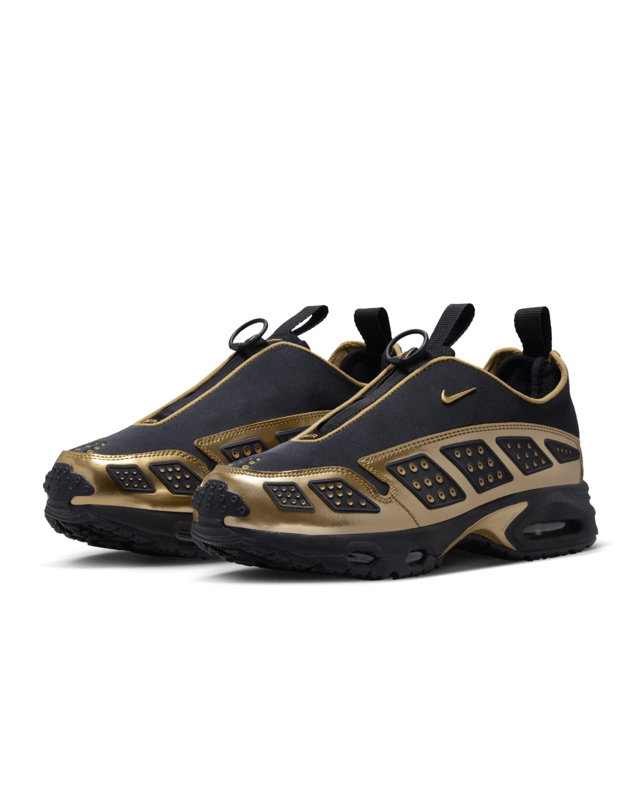 Air Max SNDR „Fekete és Metallic Gold” (HJ4130-002) – megjelenési dátum