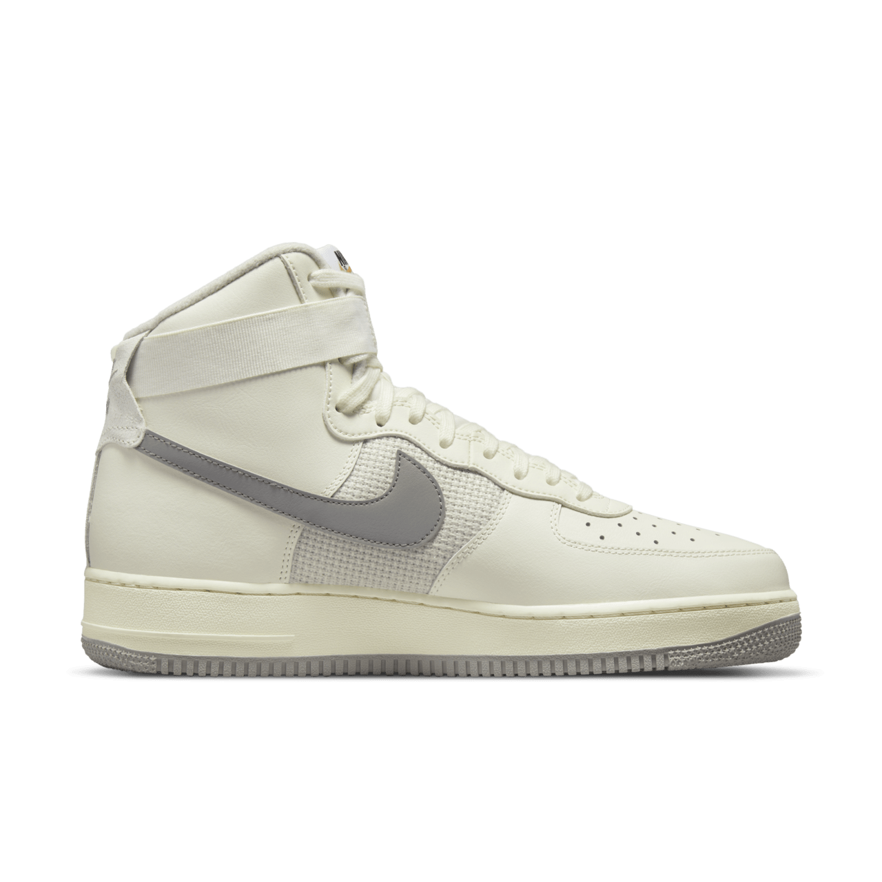 วันเปิดตัว Air Force 1 High '07 LV8 "Sail and Medium Grey" (DM0209-100)